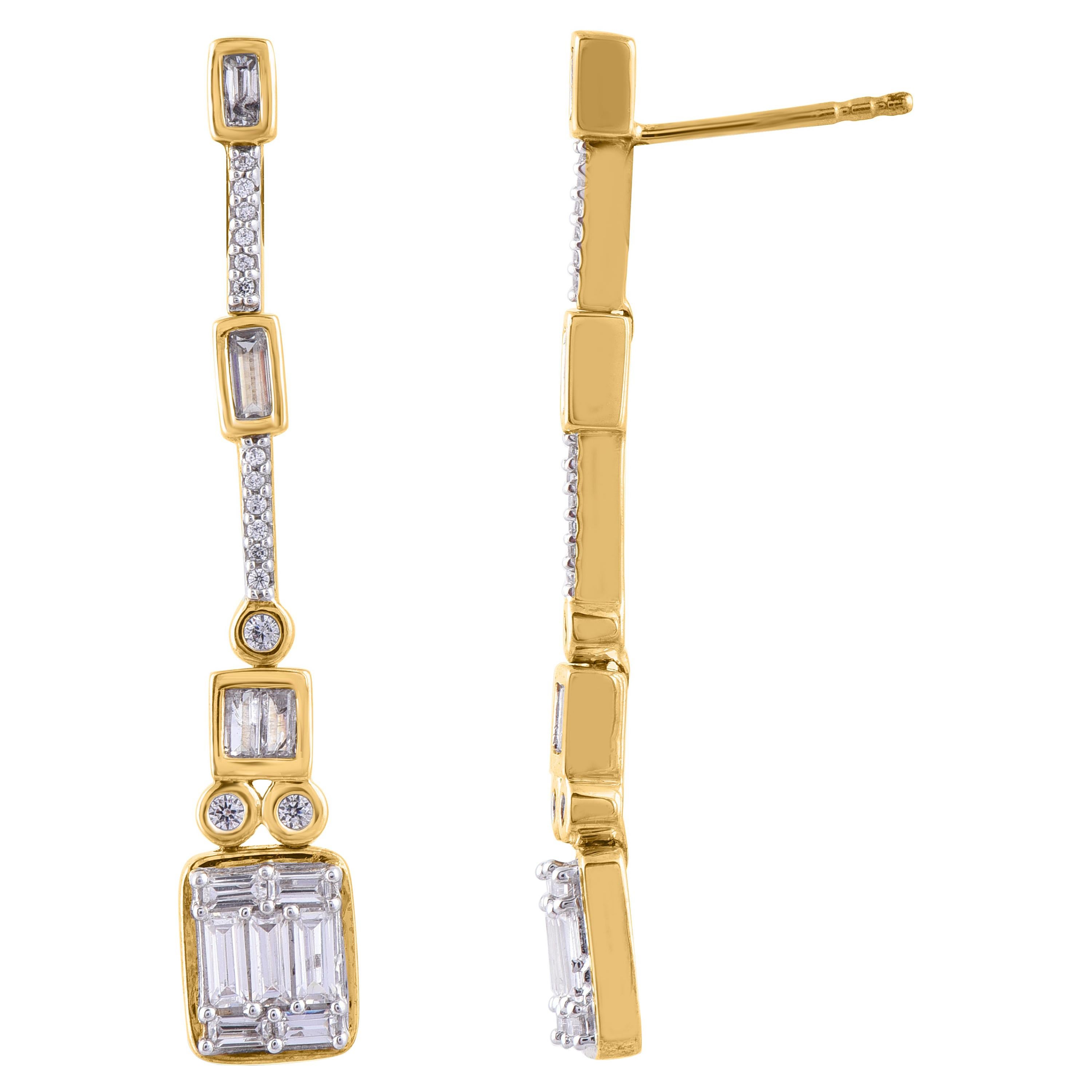 TJD 1.00 Carat 14 Karat Yellow Gold Baguette & Round Diamond Fancy Earrings For Sale