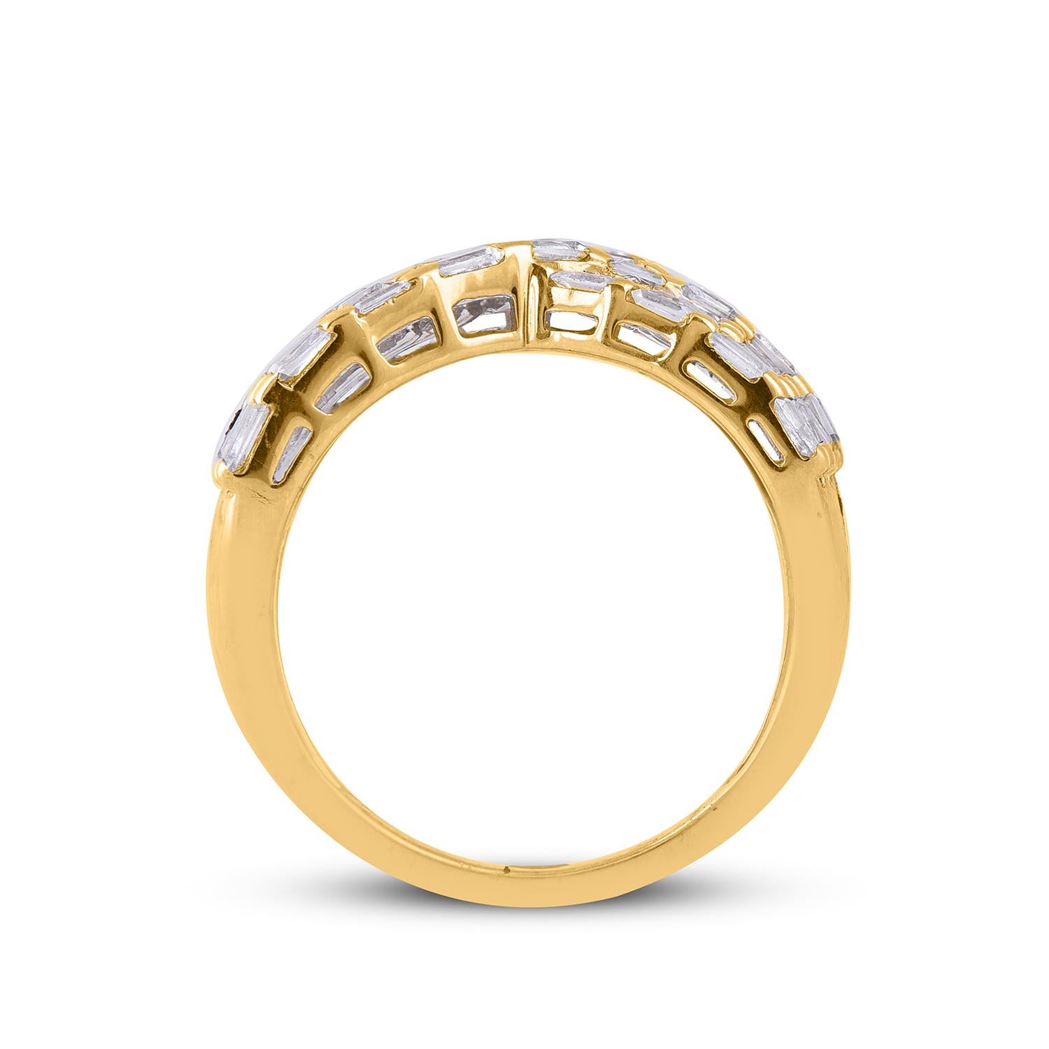 Baguette Cut TJD 1.00 Carat Baguette Diamond 14 Karat Yellow Gold Layered Criss Cross Ring For Sale