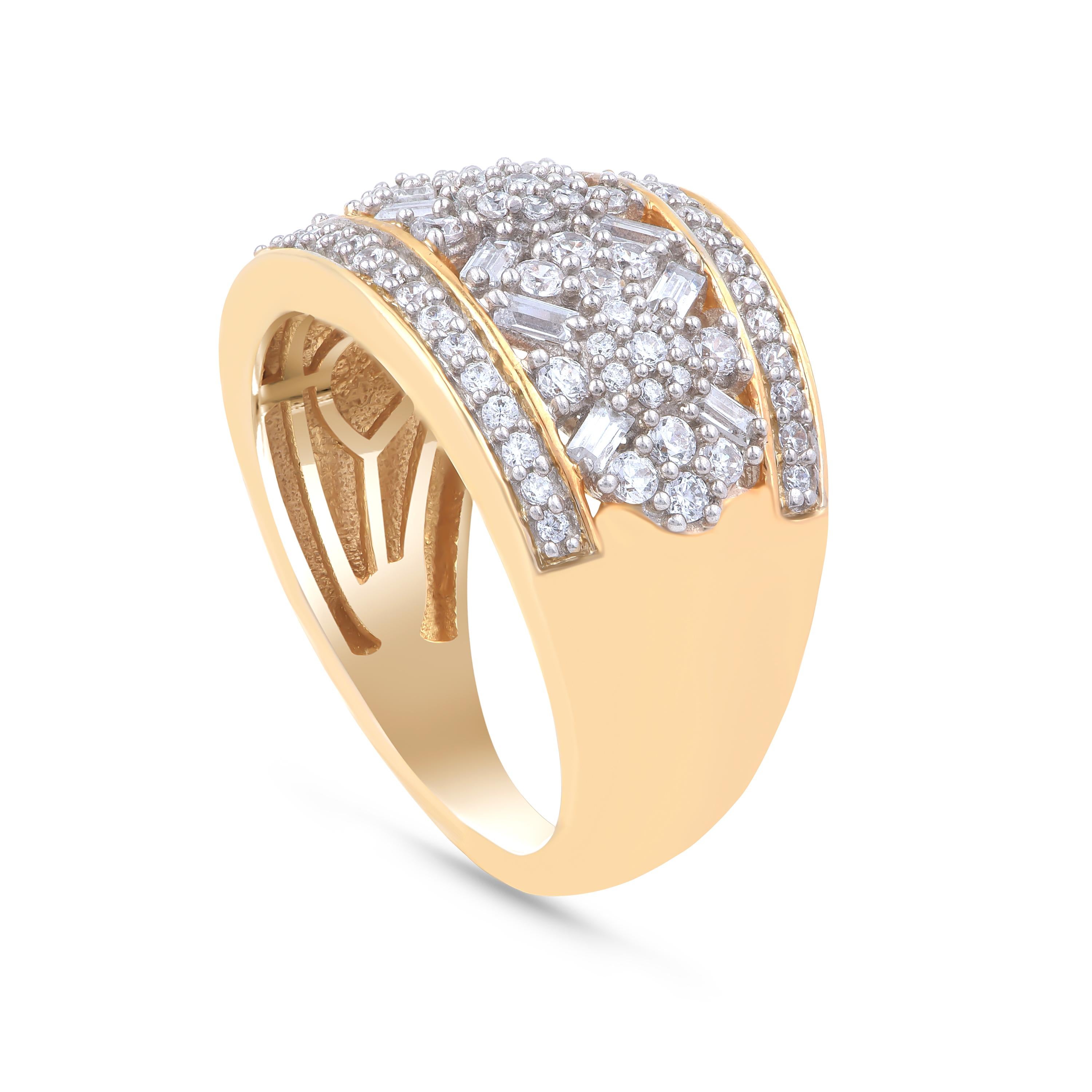 Modern TJD 1.00Carat Round and Baguette Diamond 18 K Yellow Gold Composite Wedding Band For Sale