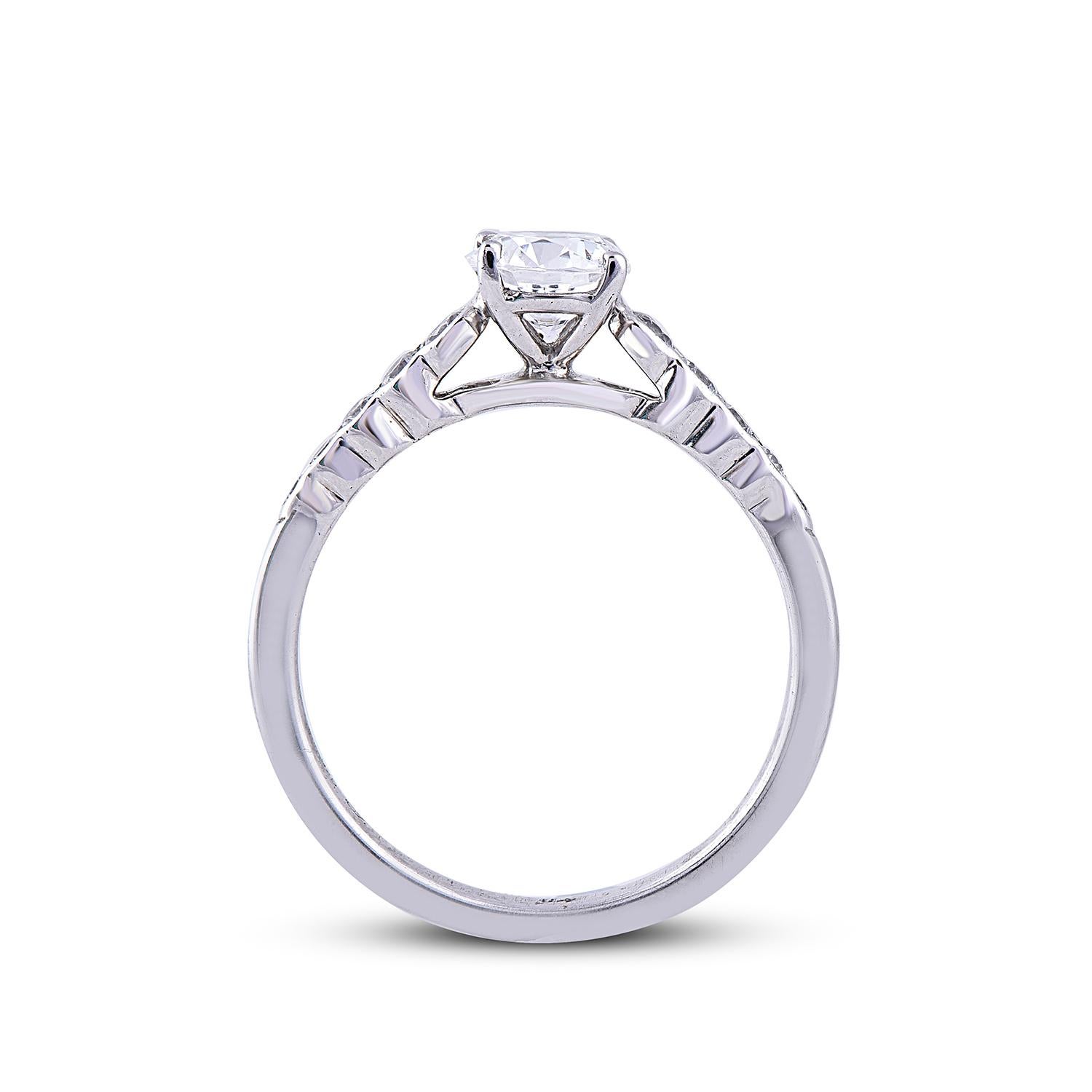 TJD 1.00 Carat Round 18 Karat White Gold Solitaire with Shoulders Stones Ring For Sale 1