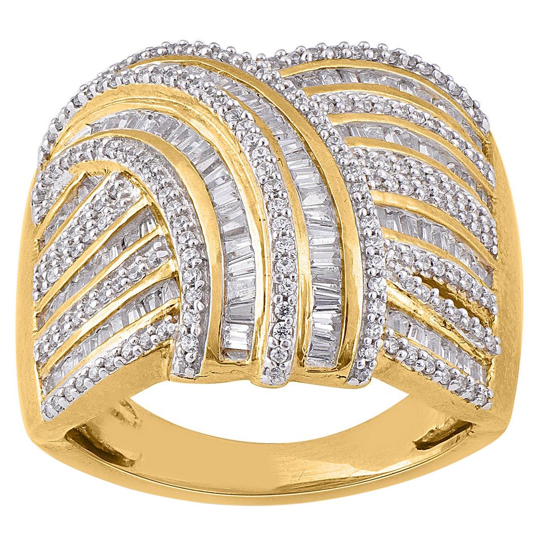 TJD 1.00 Carat Natural Round & Baguette Diamond 14 Karat Yellow Gold Band Ring For Sale