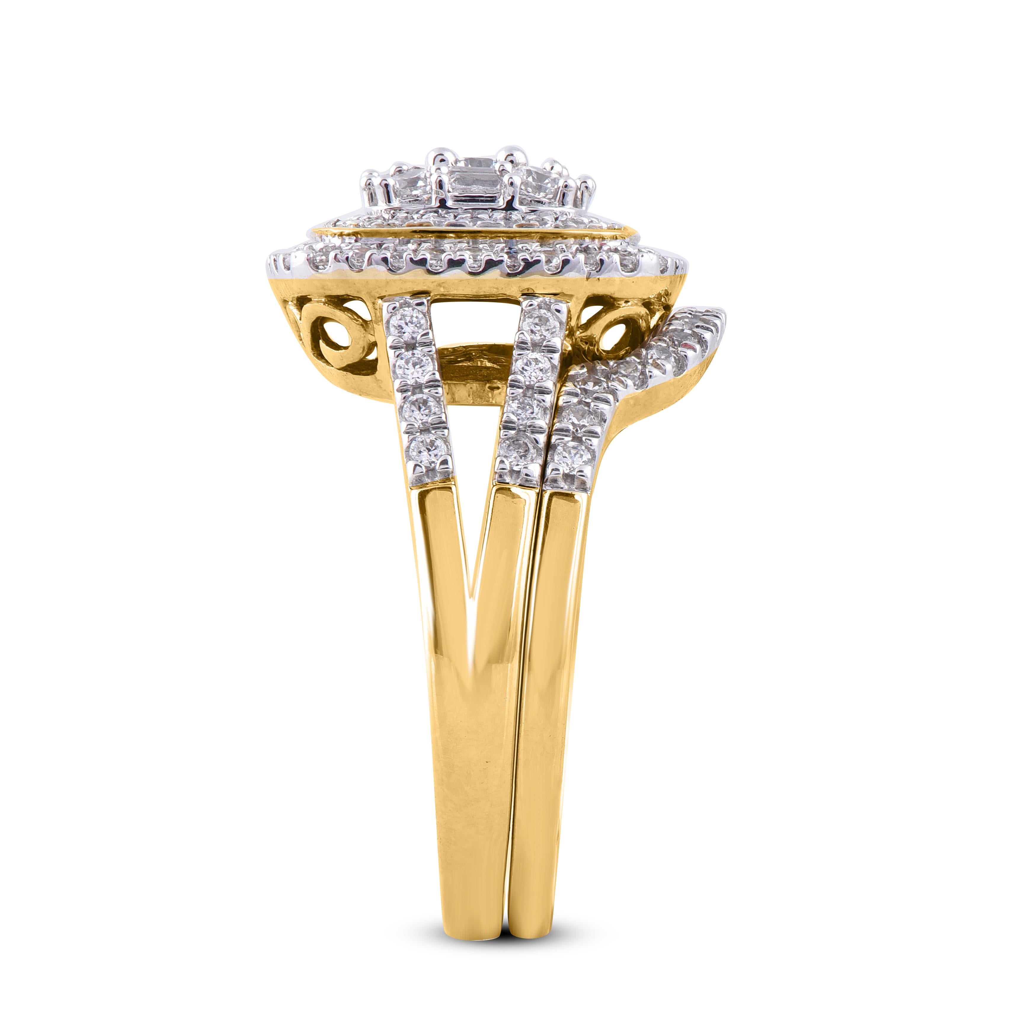 TJD 1.00 Carat Round & Baguette Diamond 14K Yellow Gold Cushion Shape Bridal Set In New Condition For Sale In New York, NY