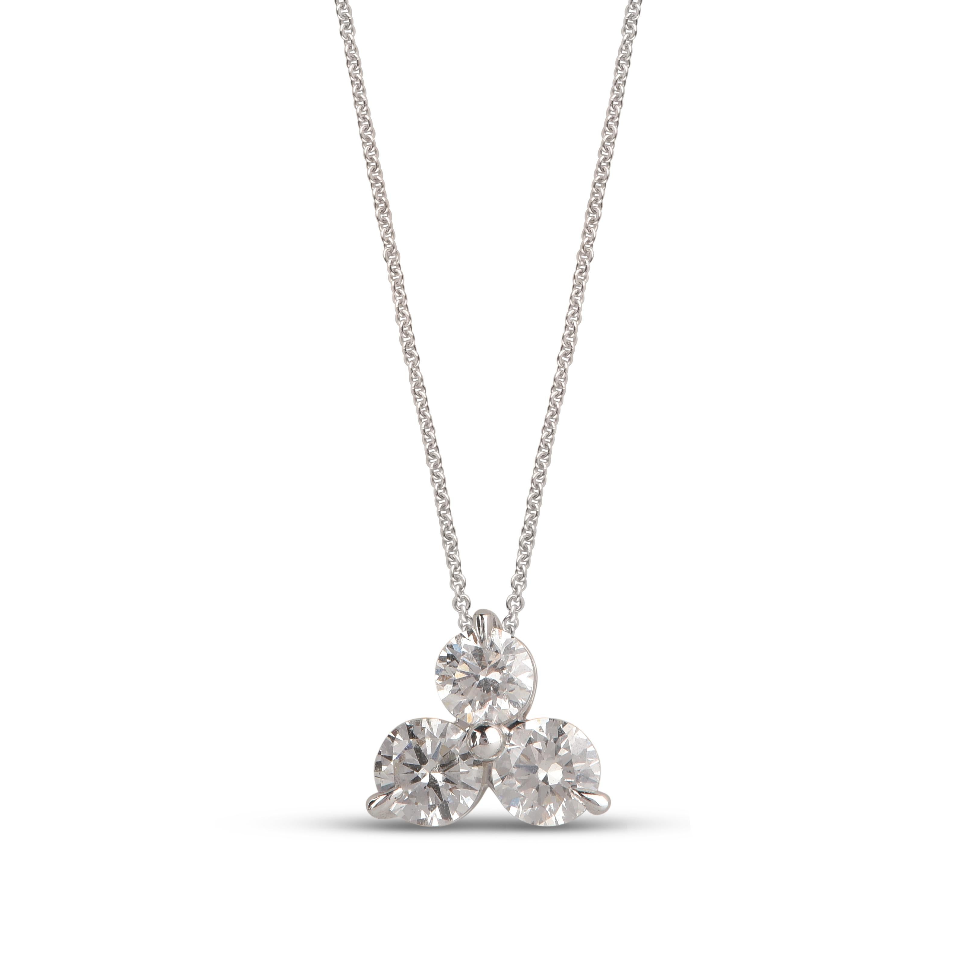 TJD 1,25 Karat Diamant 14 Karat Weißgold 3-Stein-Ohrringe und Anhänger Set im Zustand „Neu“ im Angebot in New York, NY