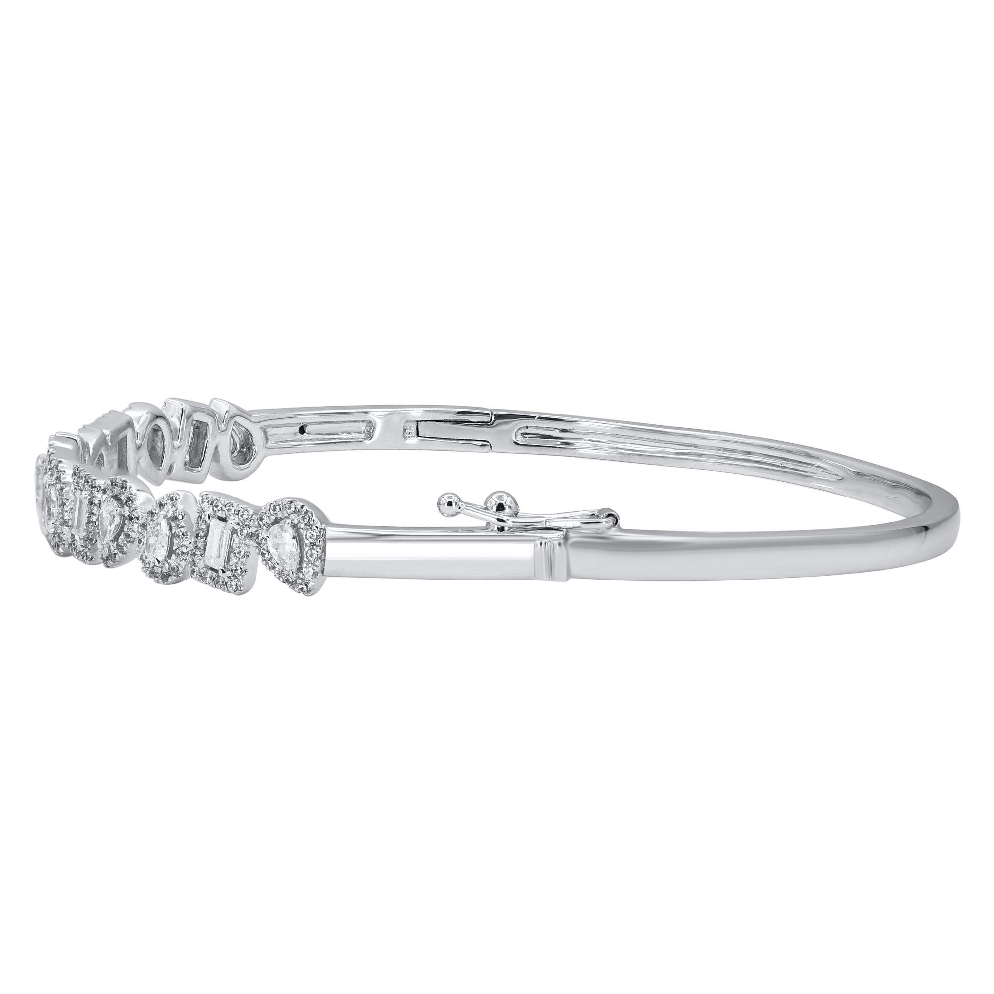 Contemporain TJD Bracelet jonc en or blanc 14 carats avec diamants poires et baguettes de 1,25 carat en vente