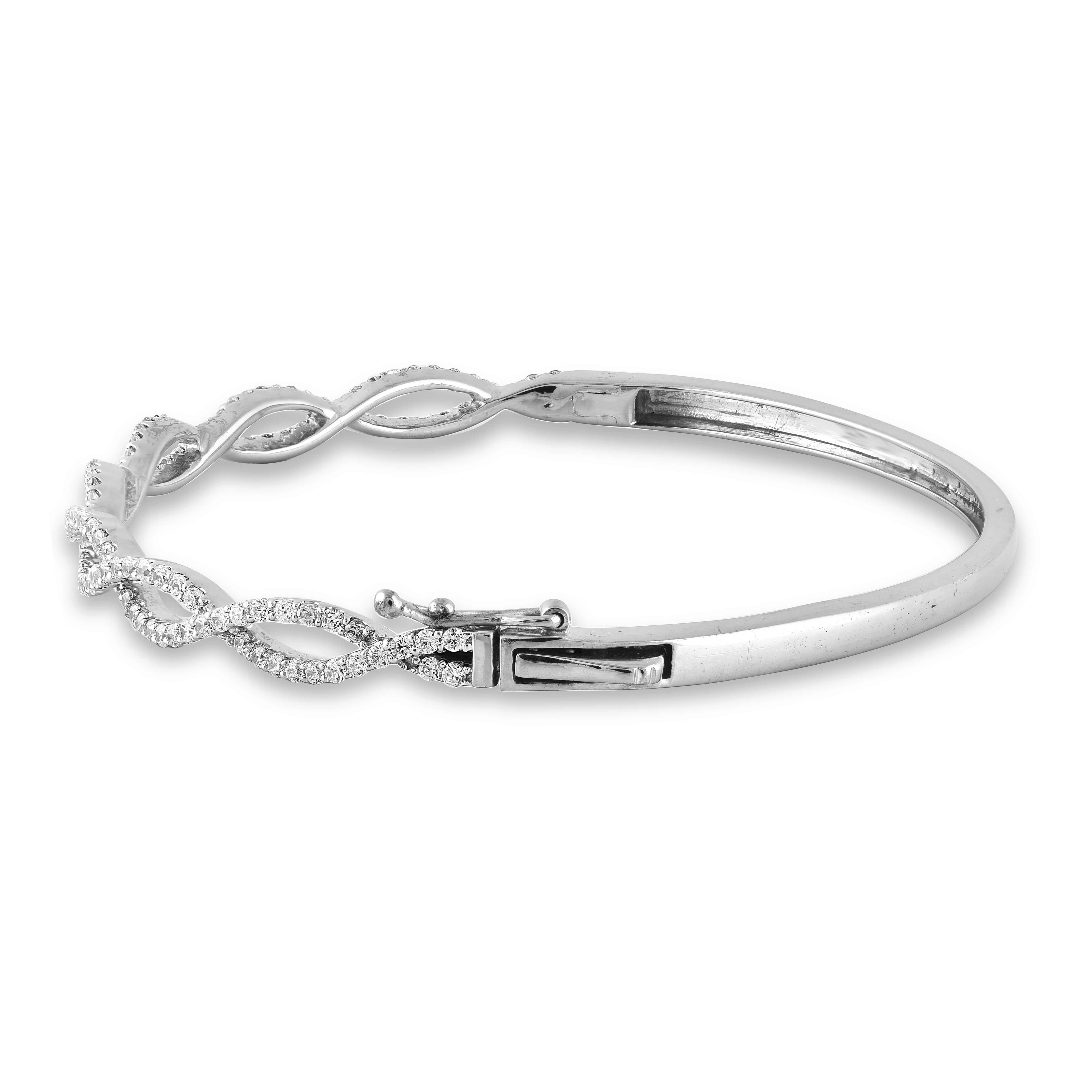 Moderne Bracelet mode croisé de créateurs en or blanc 14 carats avec diamants ronds de 1,25 carat TJD en vente