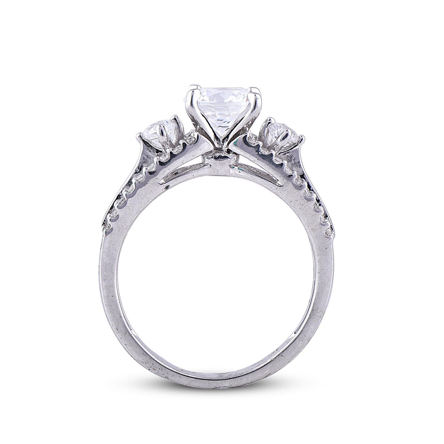 Round Cut TJD 1.33 Carat Round Diamond 18 Karat White Gold Vintage 3 Stone Wedding Ring For Sale