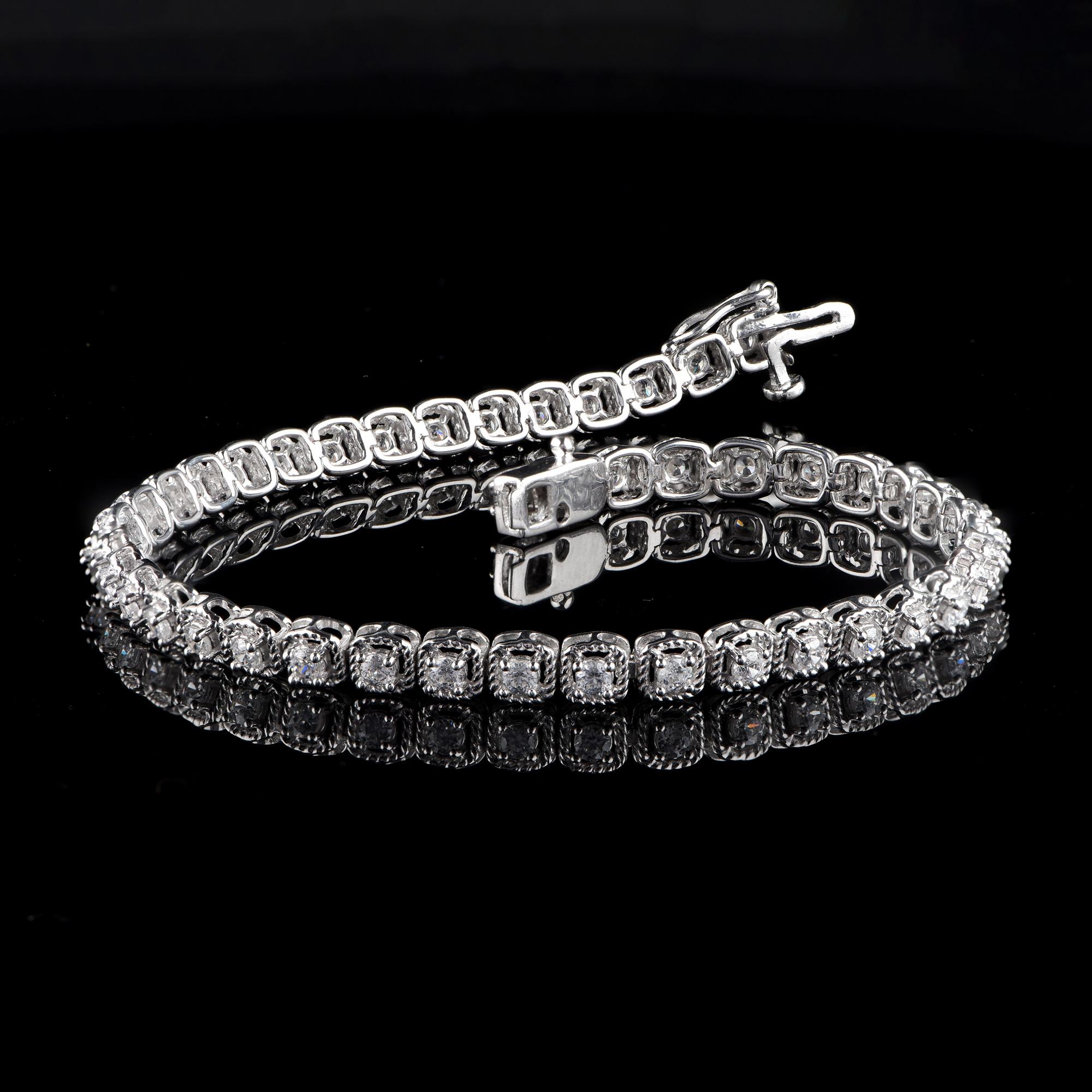 Round Cut TJD 1.50 Carat Diamond 18 Karat White Gold  Cushion Shape Tennis Bracelet For Sale