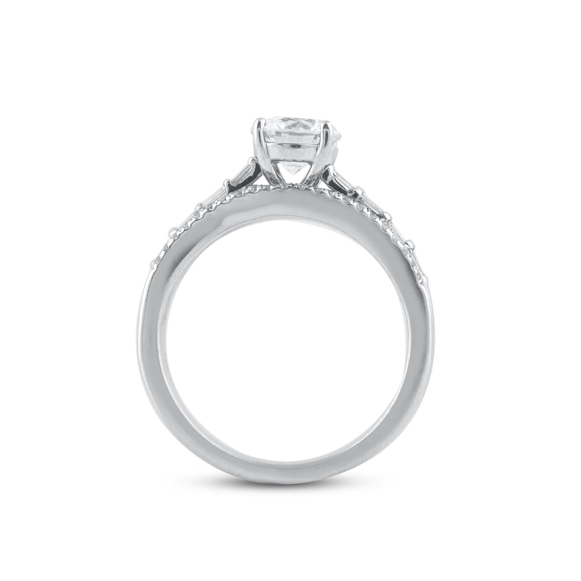 Bague de fiançailles en or blanc 14 carats avec diamants naturels ronds et baguettes de 1,50 carat TJD Neuf - En vente à New York, NY