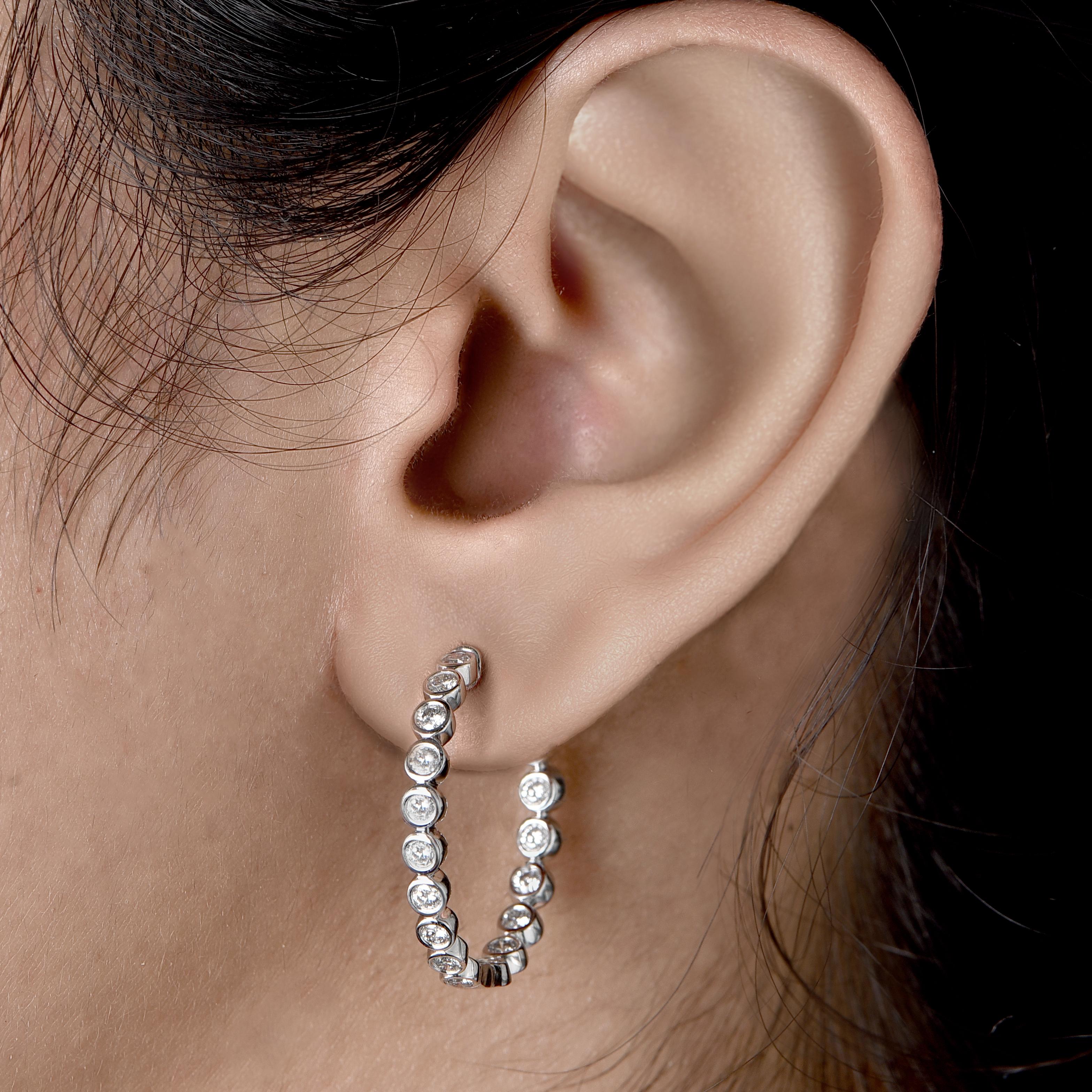 Women's TJD 1.50 Carat Round 14K White Gold Bezel Set Inside Out Diamond Hoop Earrings For Sale