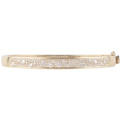 Bracelet jonc étincelant en or jaune 14 carats avec diamants éparpillés de 1,50 carat TJD
