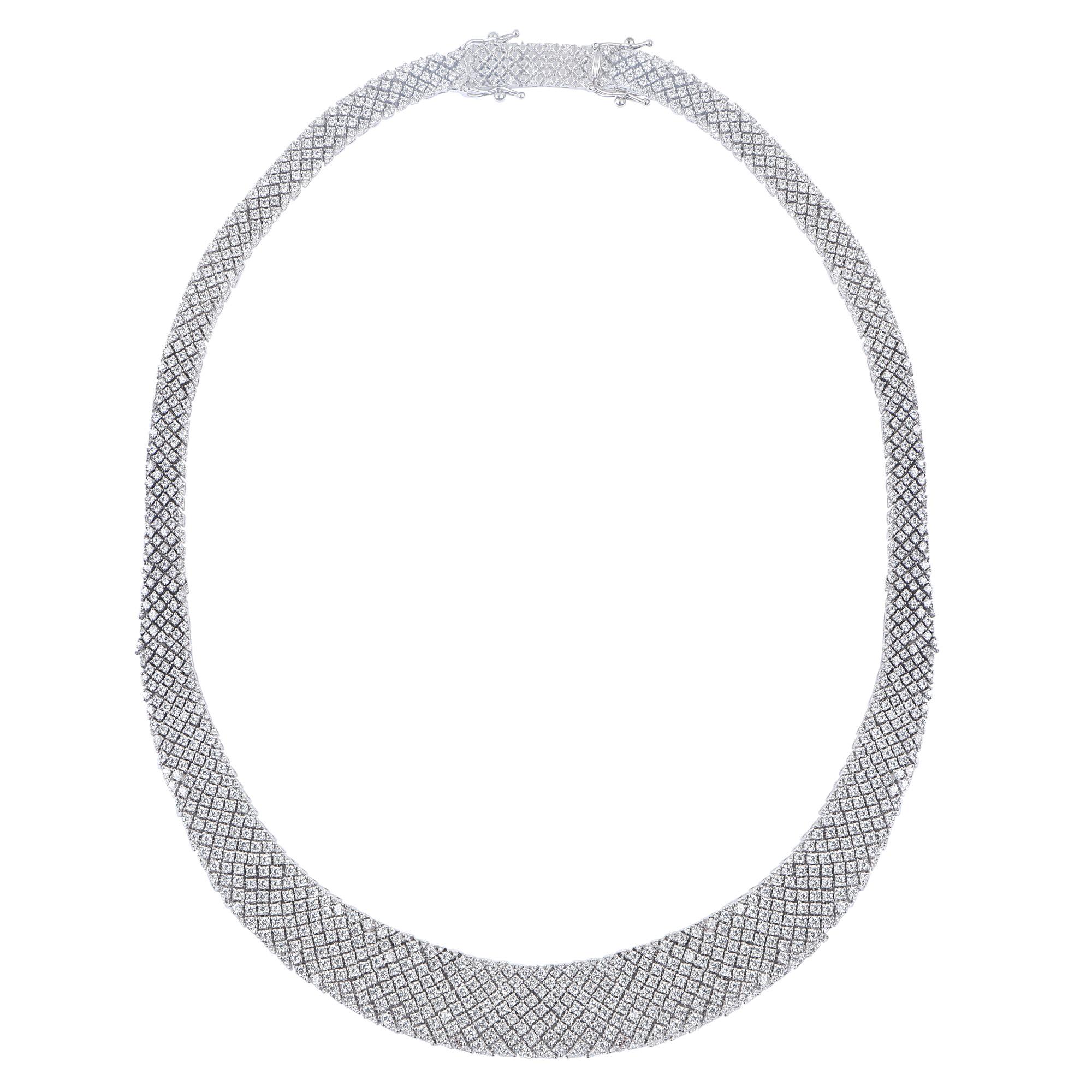 TJD 15,00 Karat Diamant-Halskette aus 18 Karat Weißgold mit Zackenbesatz aus Mesh (Zeitgenössisch) im Angebot