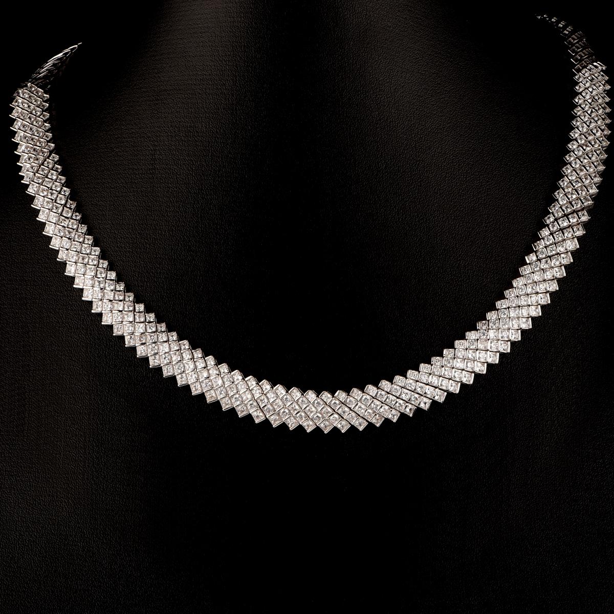 Women's or Men's TJD 15.00 Carat Round and Princess Cut Diamond 18 Karat White Gold Mesh Necklace For Sale