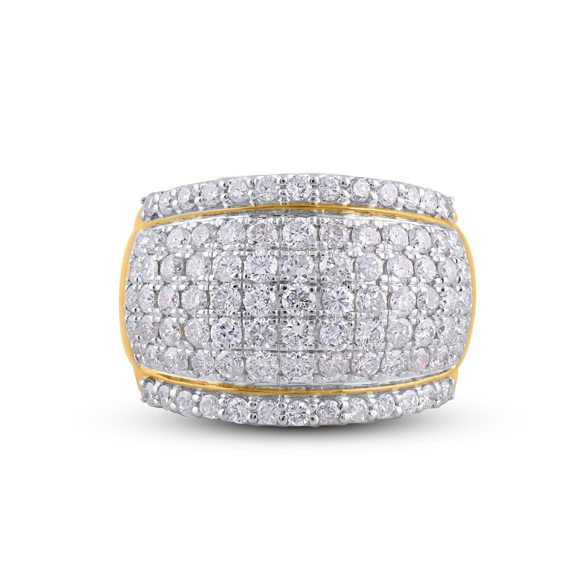 Classique et audacieuse, cette bague en diamant enrichira sa collection de bijoux. Fabriquée en or jaune 14 carats et ornée de 91 diamants ronds de taille brillant en serti clos. Le poids total des diamants est de 2,0 carats. Les diamants sont de