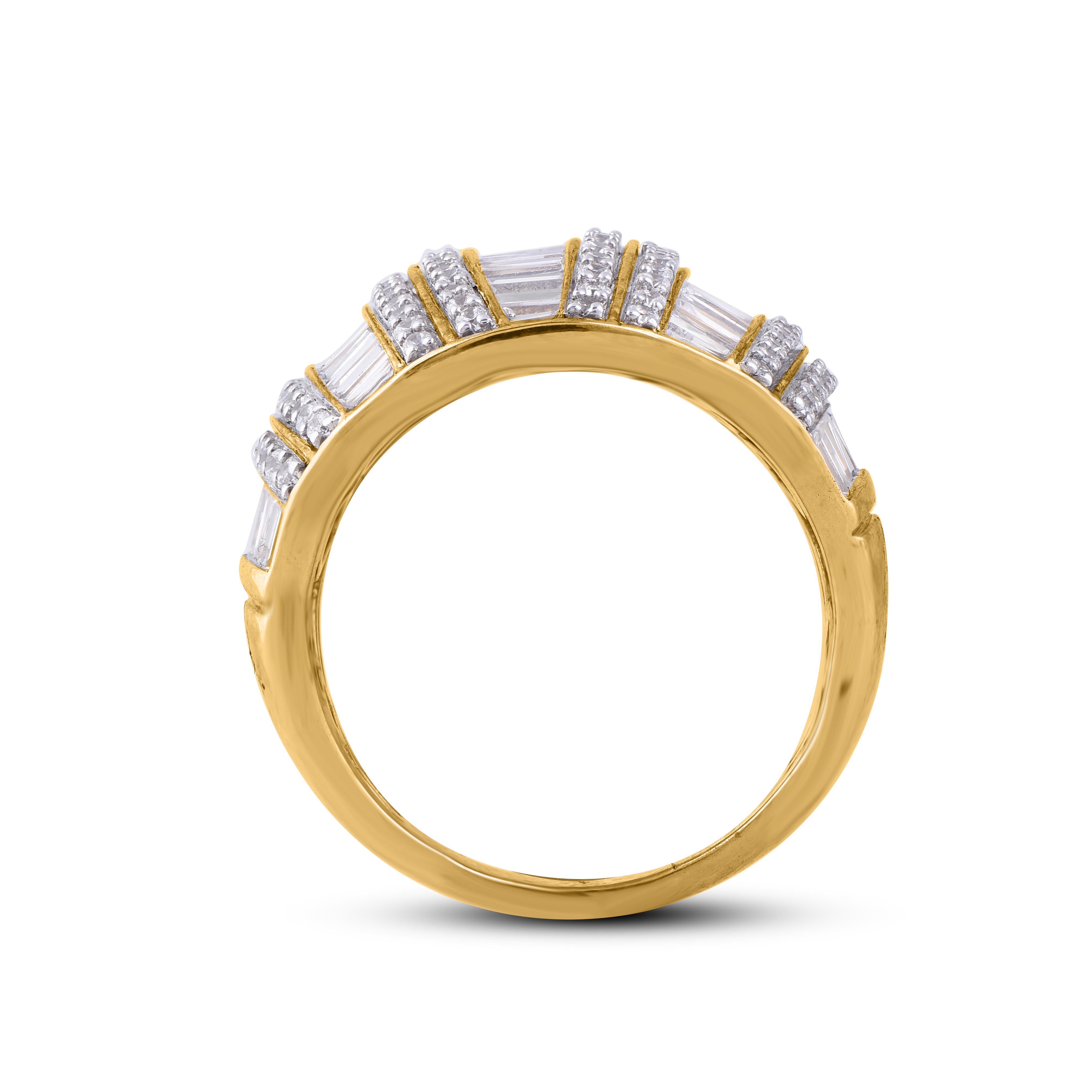 Bague designer en or jaune 14 carats avec diamants ronds et baguettes de 2,50 carats TJD Neuf - En vente à New York, NY