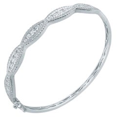 TJD 3 Carat Round Diamond 14 Kt White Gold Scallop Frame Designer Fashion Bangle