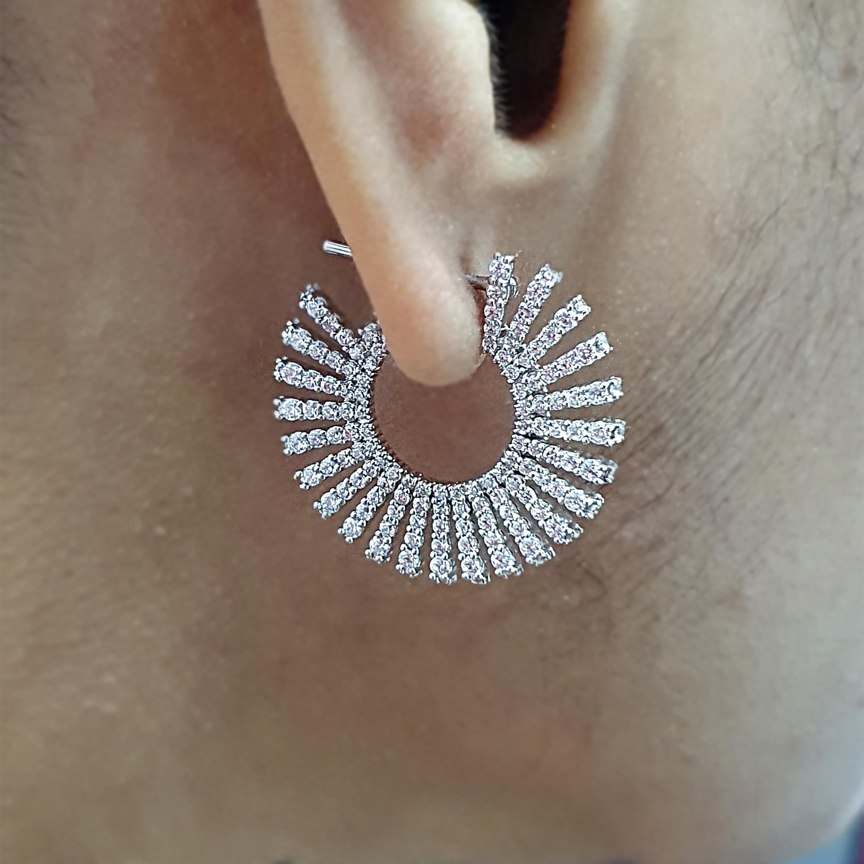 Women's TJD 3.0 Carat Round Diamond 14 Karat White Gold Designer Sunburst Stud Earrings For Sale