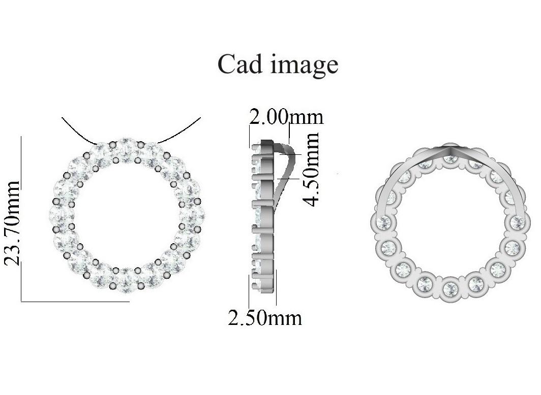 Questo ciondolo con diamante a forma di cerchio aperto, che si distingue per il suo colore e la sua brillantezza, è il simbolo della sua raffinatezza. Il pendente è realizzato in oro bianco da 18 carati e presenta 16 diamanti bianchi a brillante
