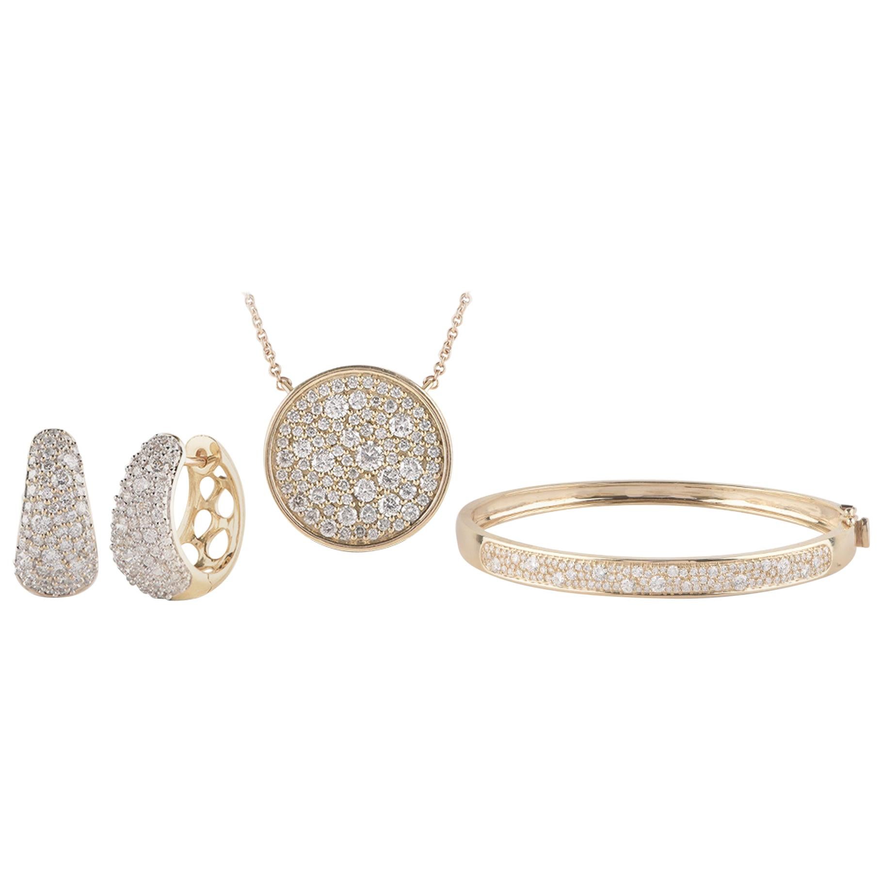 TJD 3.50 CTW Diamond 14 K Yellow Gold Bangle Pendant Earrings Bridal Ensembles For Sale