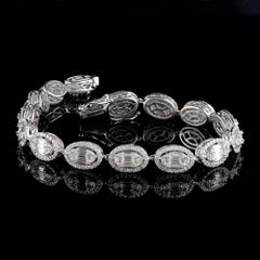 TJD Bracelet ovale en or blanc 18KT avec diamants ronds et baguettes de 4 carats