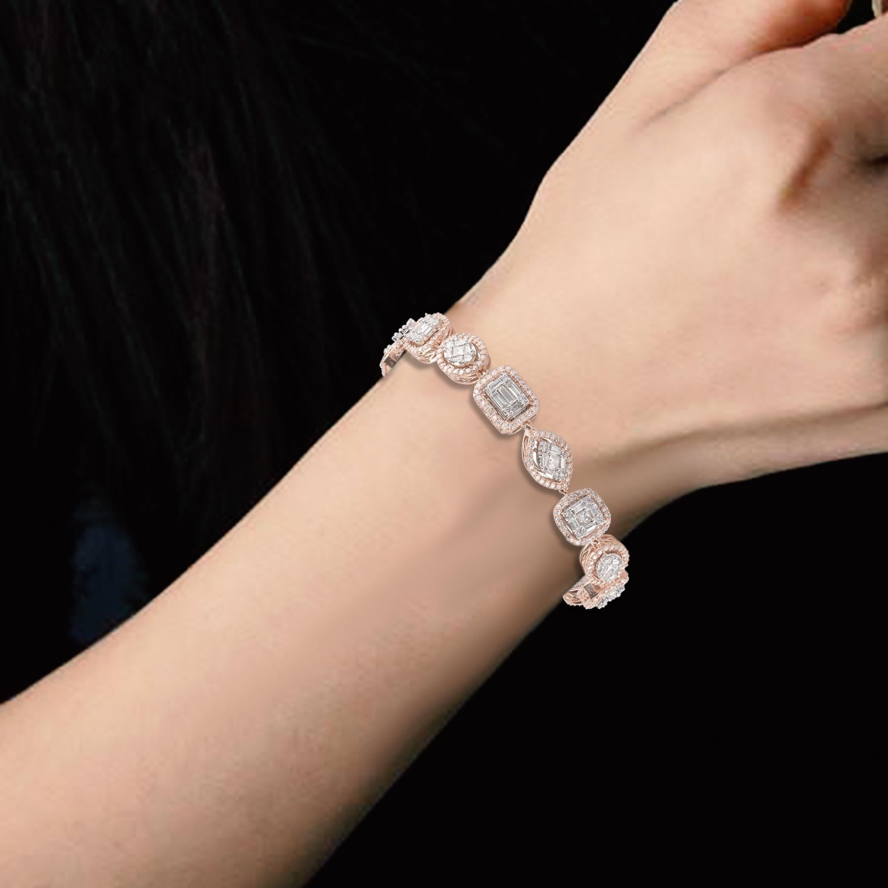 Bracelet mosaïque en or rose 14 carats avec diamants ronds, baguettes et princesses TJD 4,0 carats Neuf - En vente à New York, NY