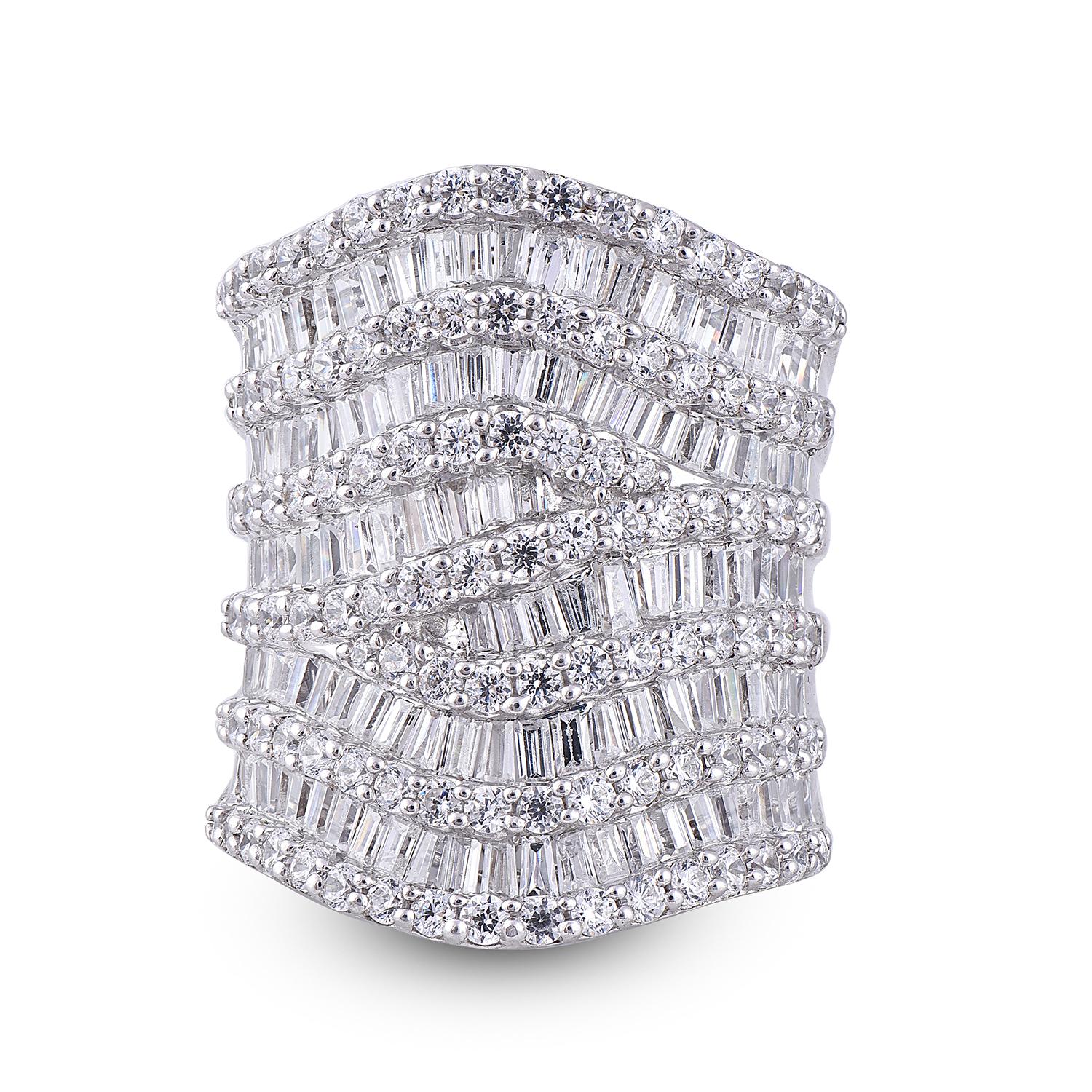 Taglio baguette Fede nuziale multistrato in oro bianco 14 carati con diamante rotondo/baguetta TJD da 5 carati in vendita