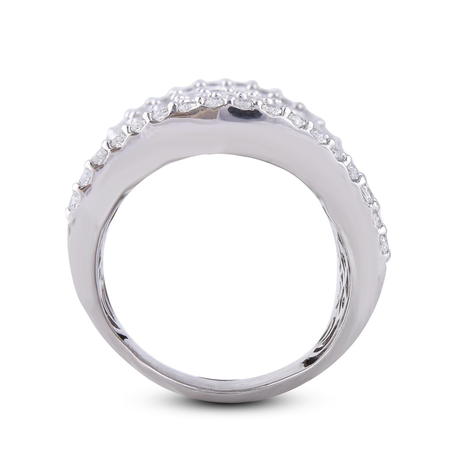 Donna Fede nuziale multistrato in oro bianco 14 carati con diamante rotondo/baguetta TJD da 5 carati in vendita