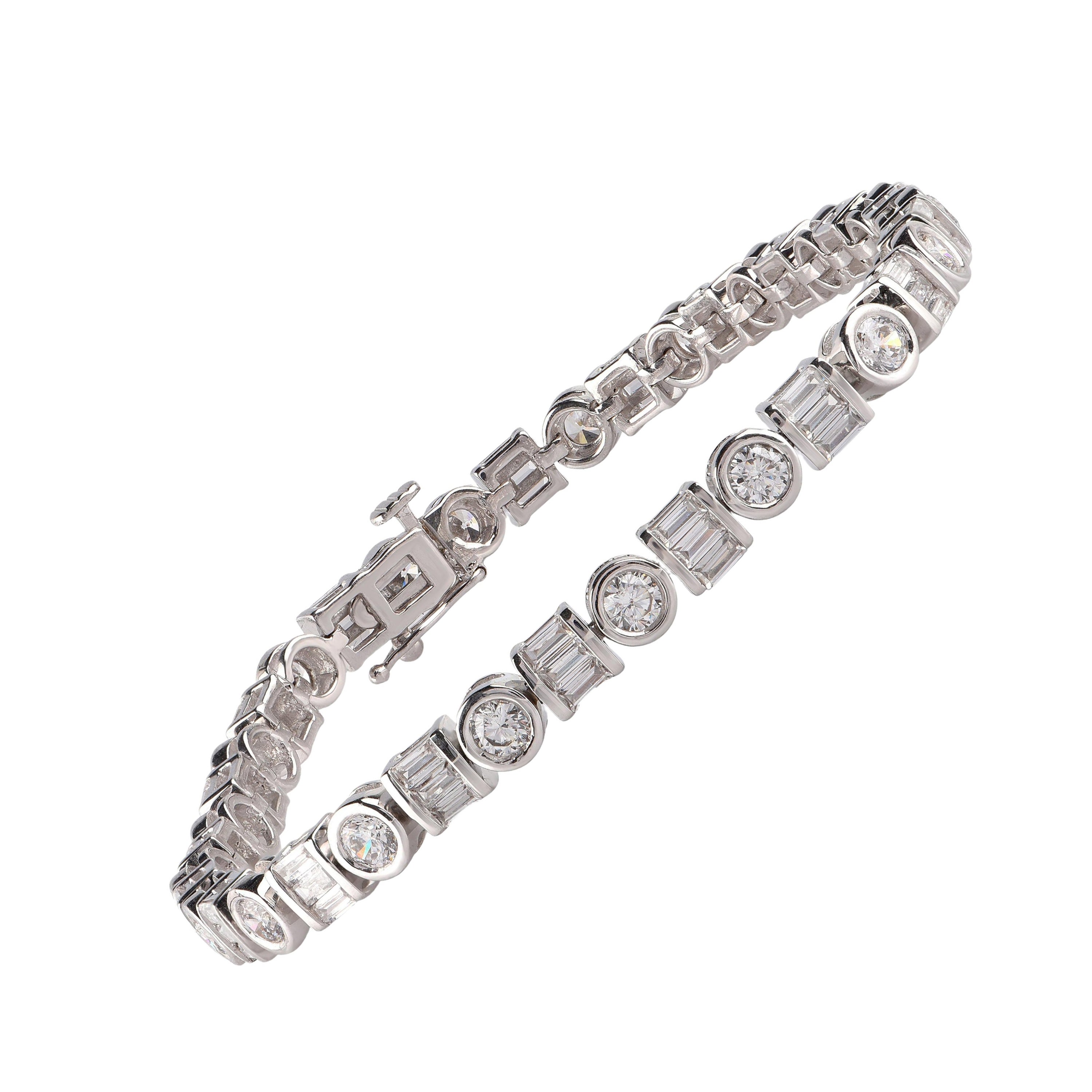 TJD 5.0 Carat Natural Round 
Baguette Diamond 14 Karat White Gold Link Bracelet For Sale