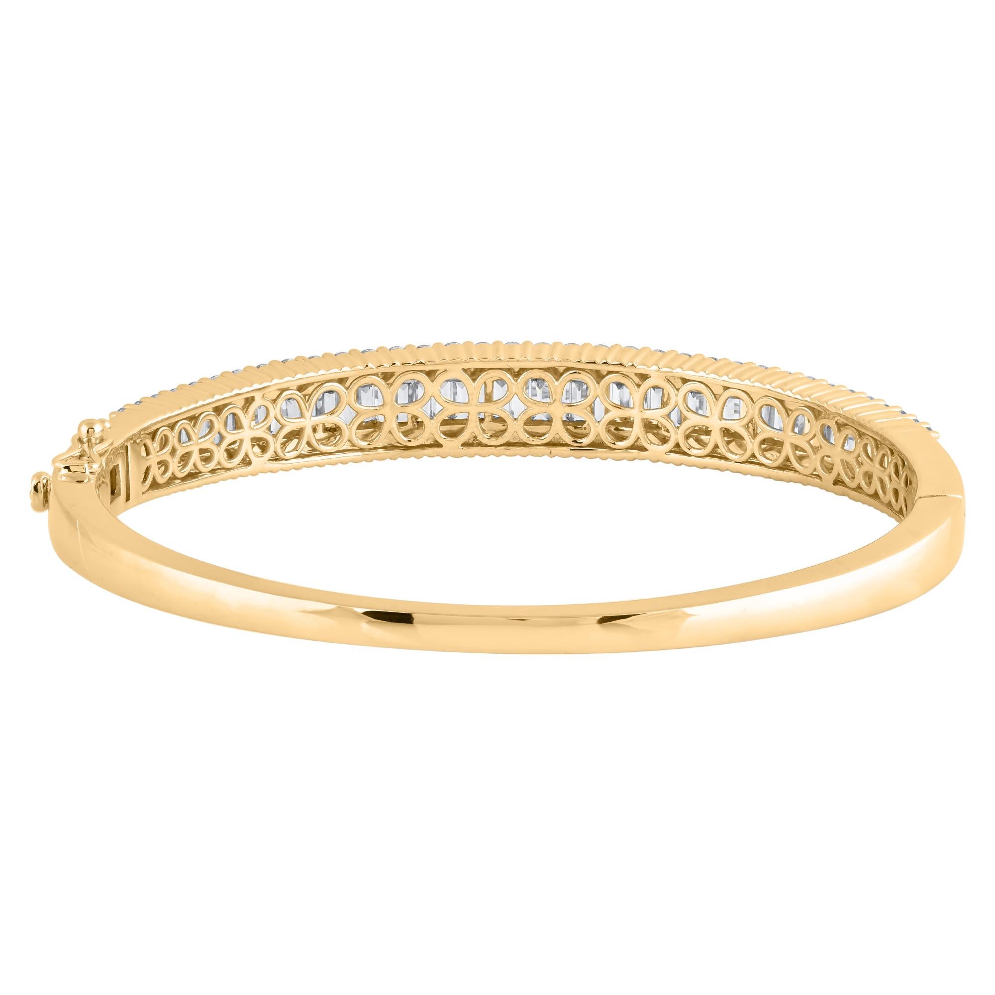 Baguette Cut TJD 5.0 Ct Natural Round & Baguette Diamond Bangle Bracelet in 14KT Yellow Gold For Sale