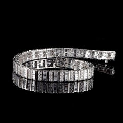 TJD 5.0 CTW Baguette and Round Cut Diamond 14KT White Gold Link Bracelet