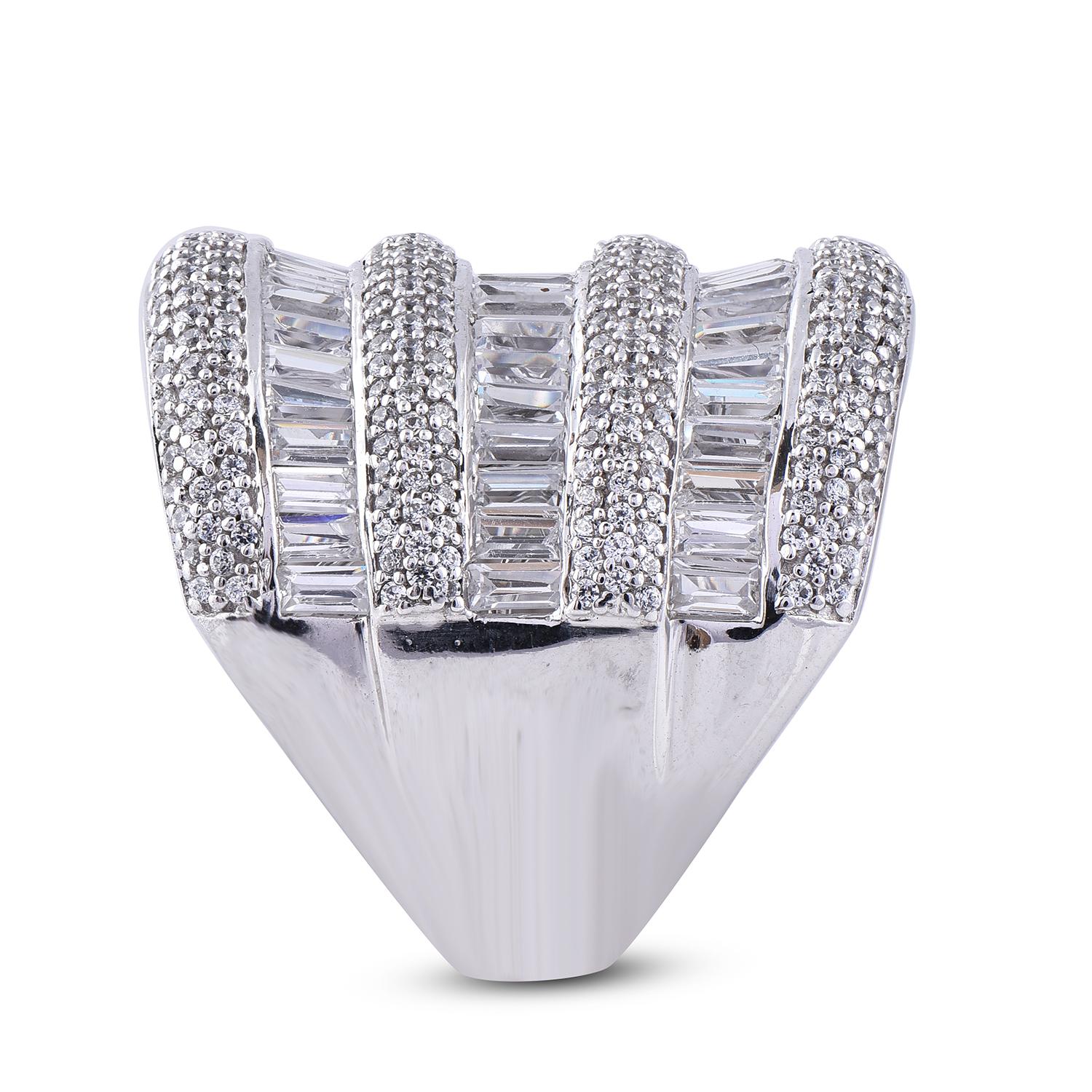 TJD 5,00 Karat Runder und Baguette-Diamant 14 Karat Weißgold Multirow breiter Ring im Zustand „Neu“ im Angebot in New York, NY