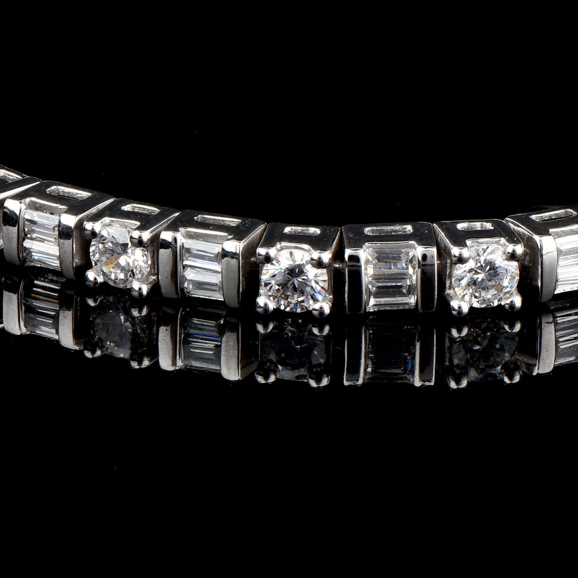 TJD 5.00 Carat Round & Baguette Alternate Diamond 14K White Gold Tennis Bracelet For Sale 1