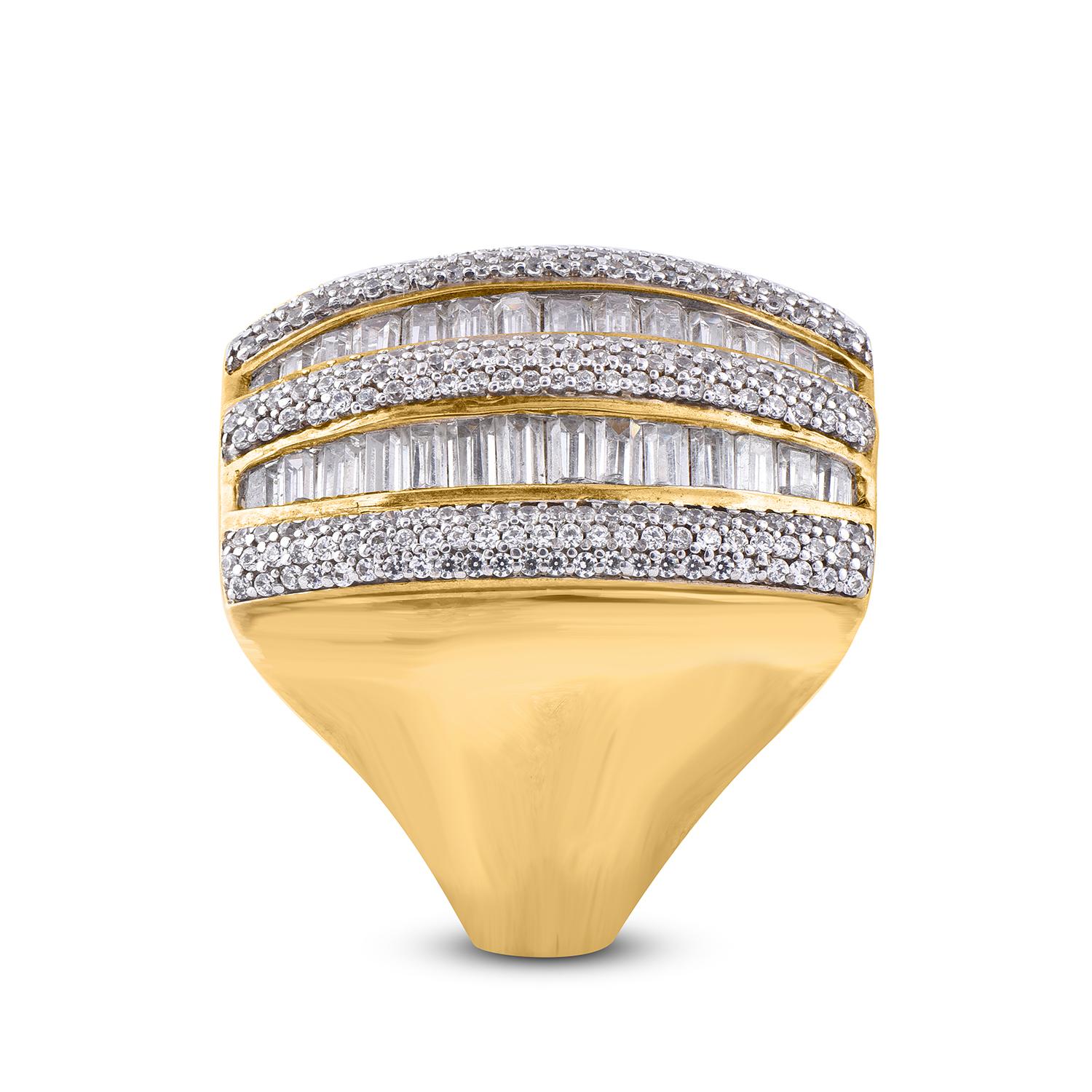 Taille baguette Bague designer en or jaune 14 carats avec diamants ronds et baguettes de 5,00 carats TJD en vente