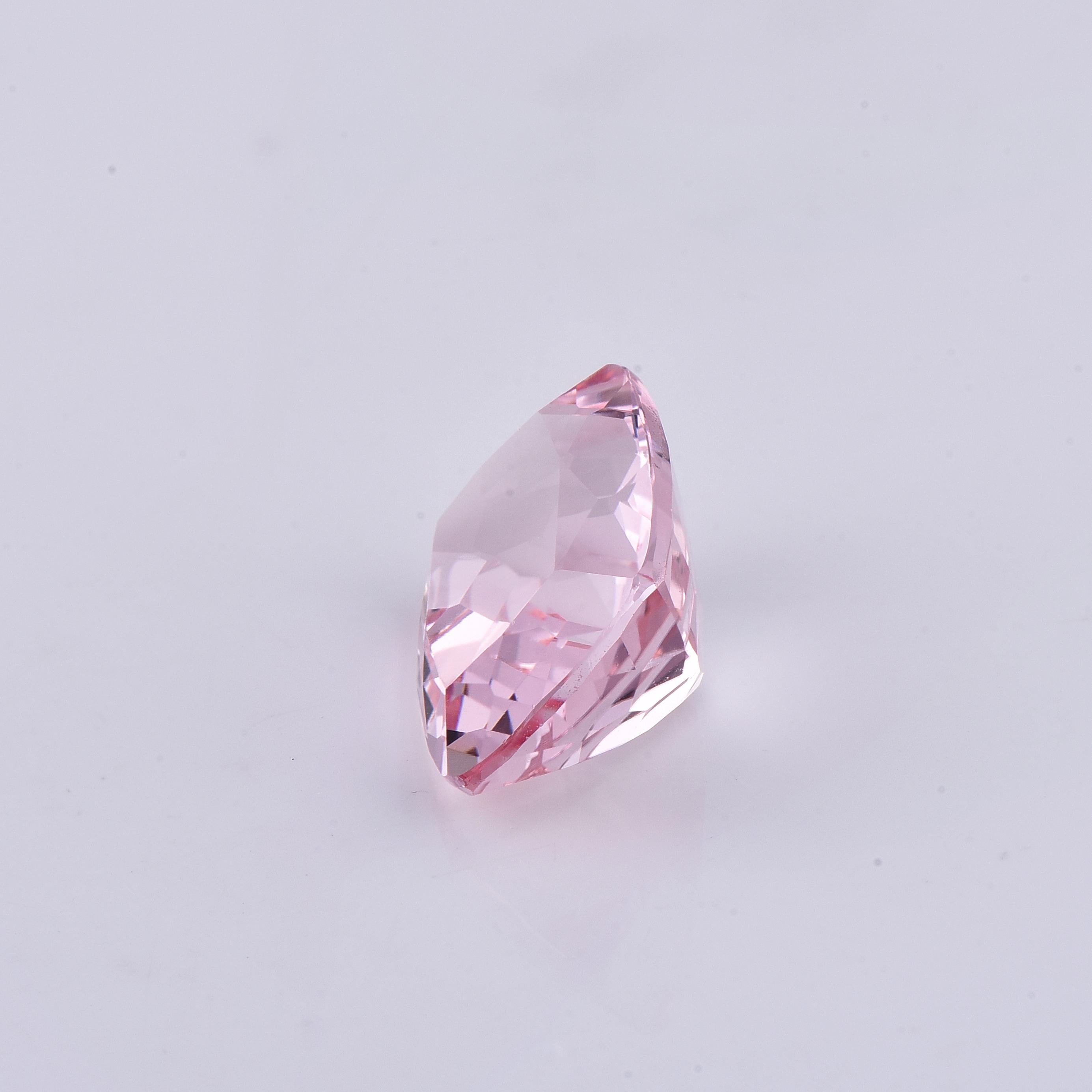TJD Loose 10.89 Carat Cushion Cut Natural Morganite Gemstone for Ring & Pendant In New Condition For Sale In New York, NY
