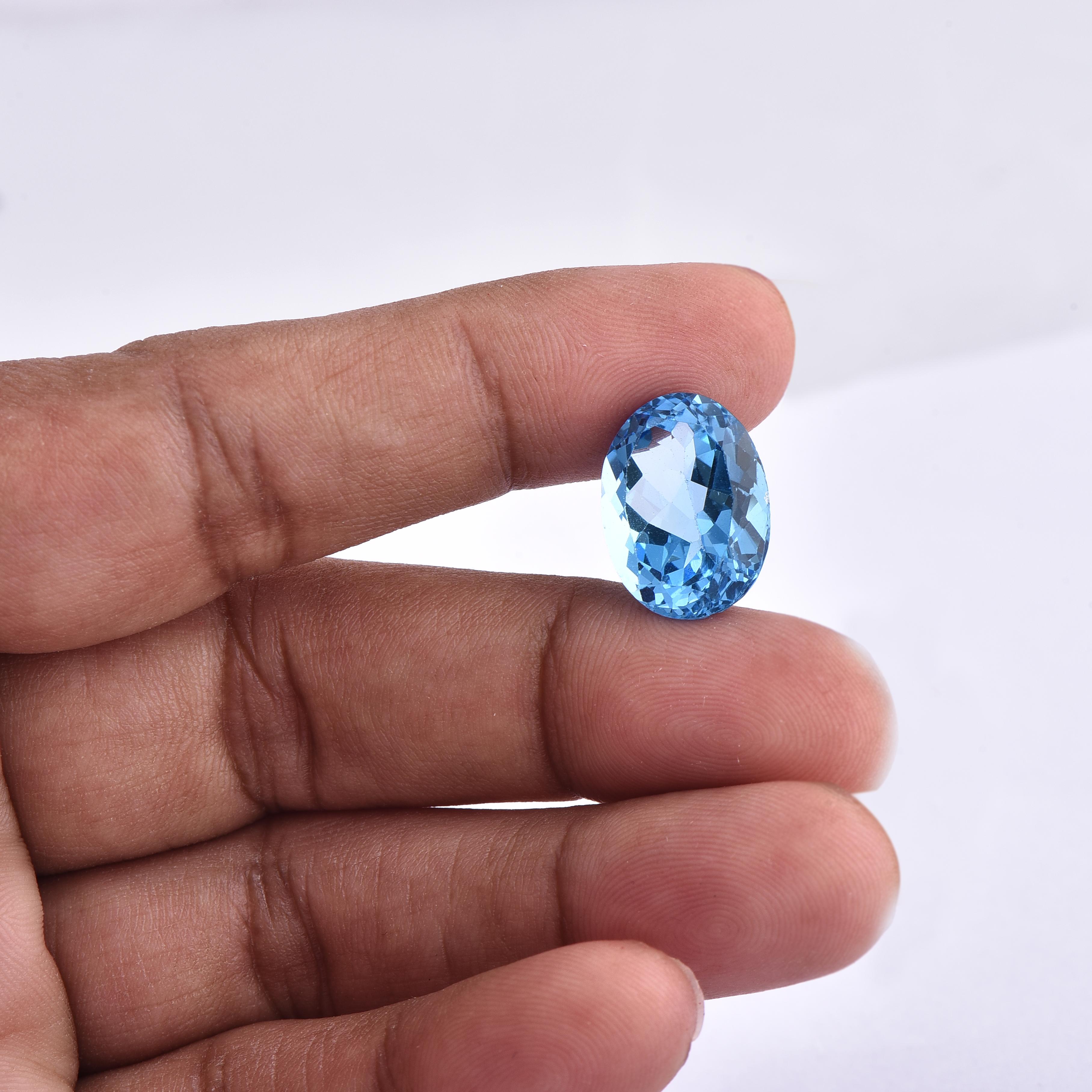 Women's or Men's TJD Loose Natural Swiss Blue Topaz 11.59ct Oval Shape Gemstone for Any Jewellery For Sale