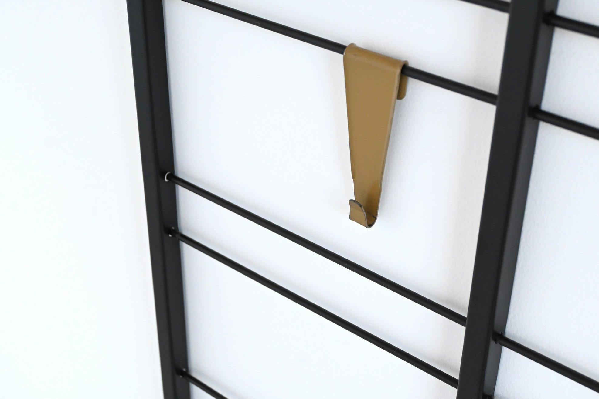 Tjerk Reijenga Servo Muto coat rack Pilastro The Netherlands 1960 For Sale 3
