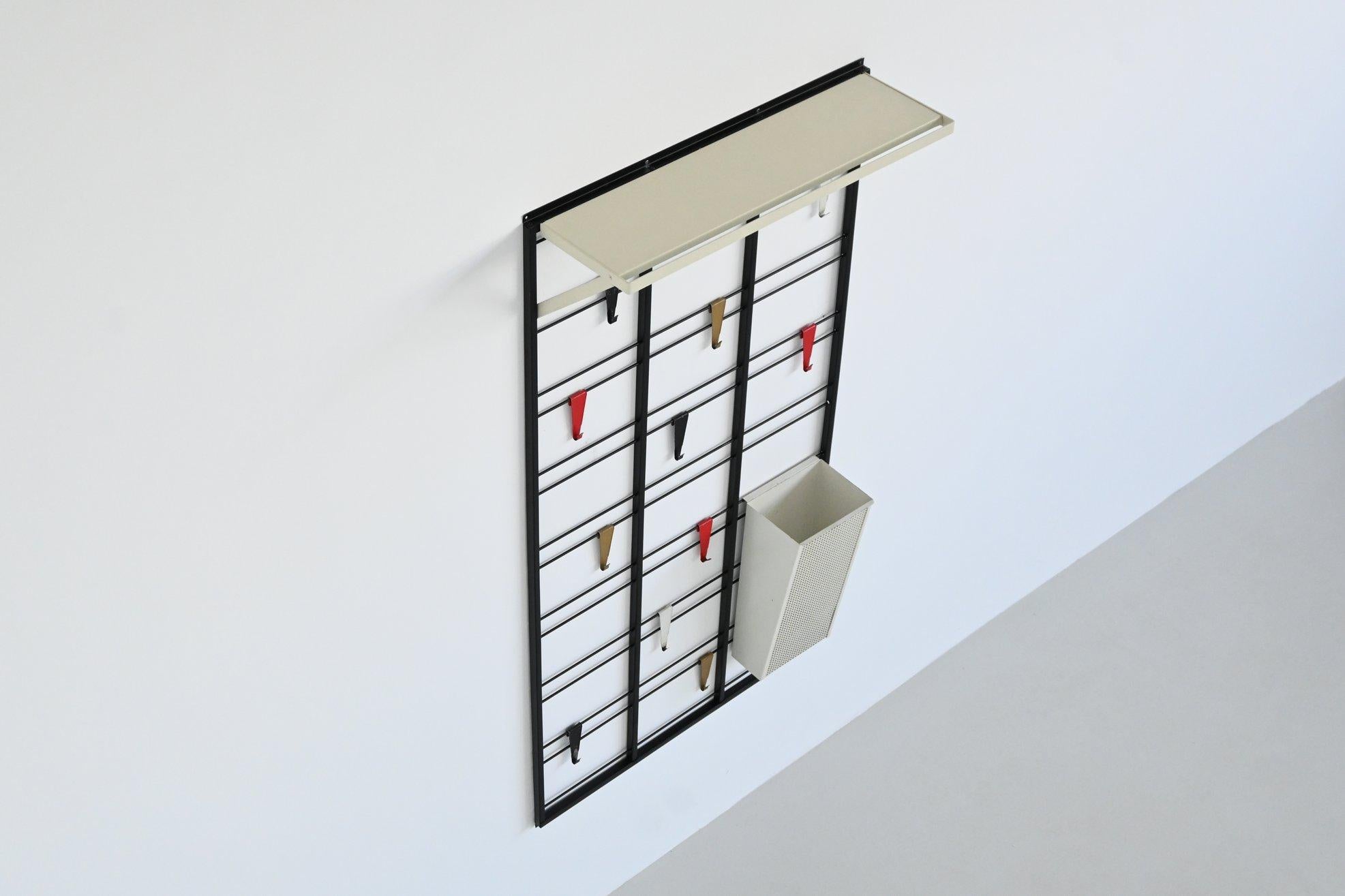 Tjerk Reijenga Servo Muto coat rack Pilastro The Netherlands 1960 For Sale 8