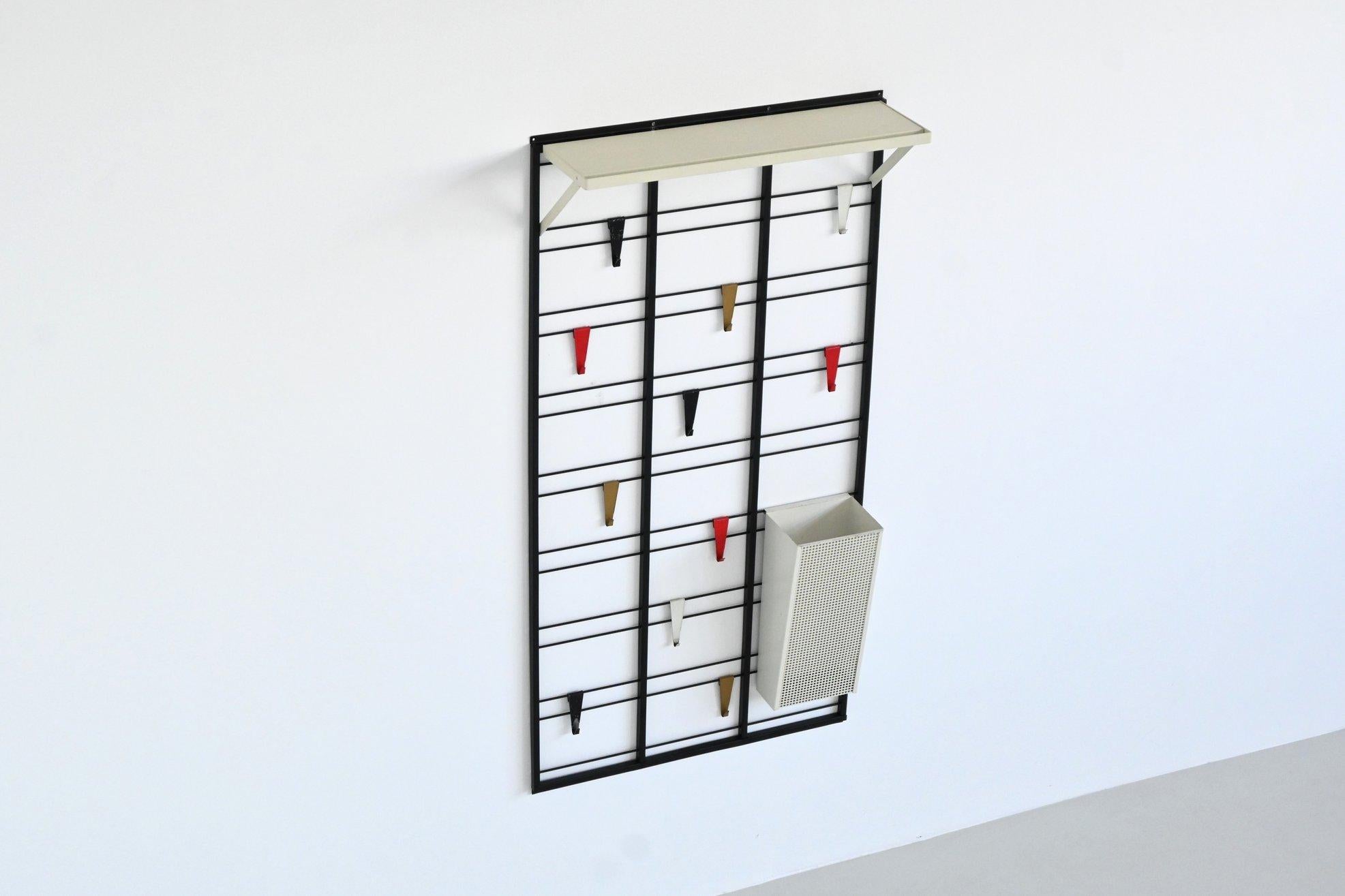 Tjerk Reijenga Servo Muto coat rack Pilastro The Netherlands 1960 In Good Condition For Sale In Etten-Leur, NL