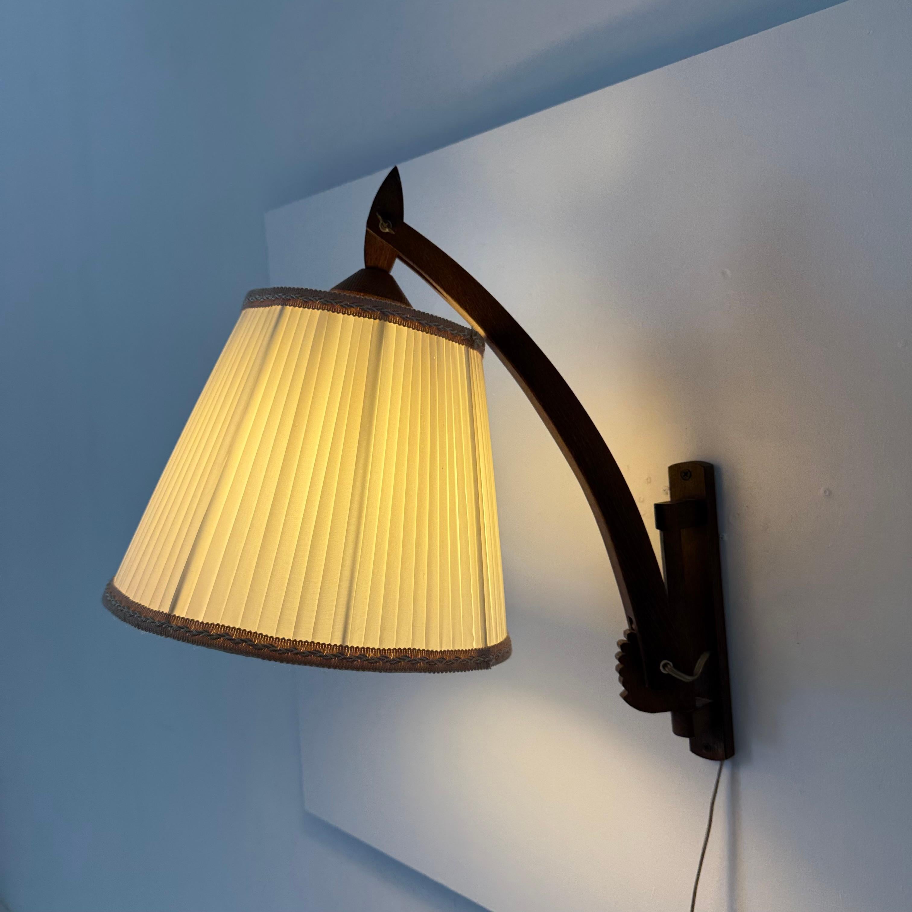 T.J.W Zweers lampe murale vintage en bois d'Oak Oak 1950s en vente 8