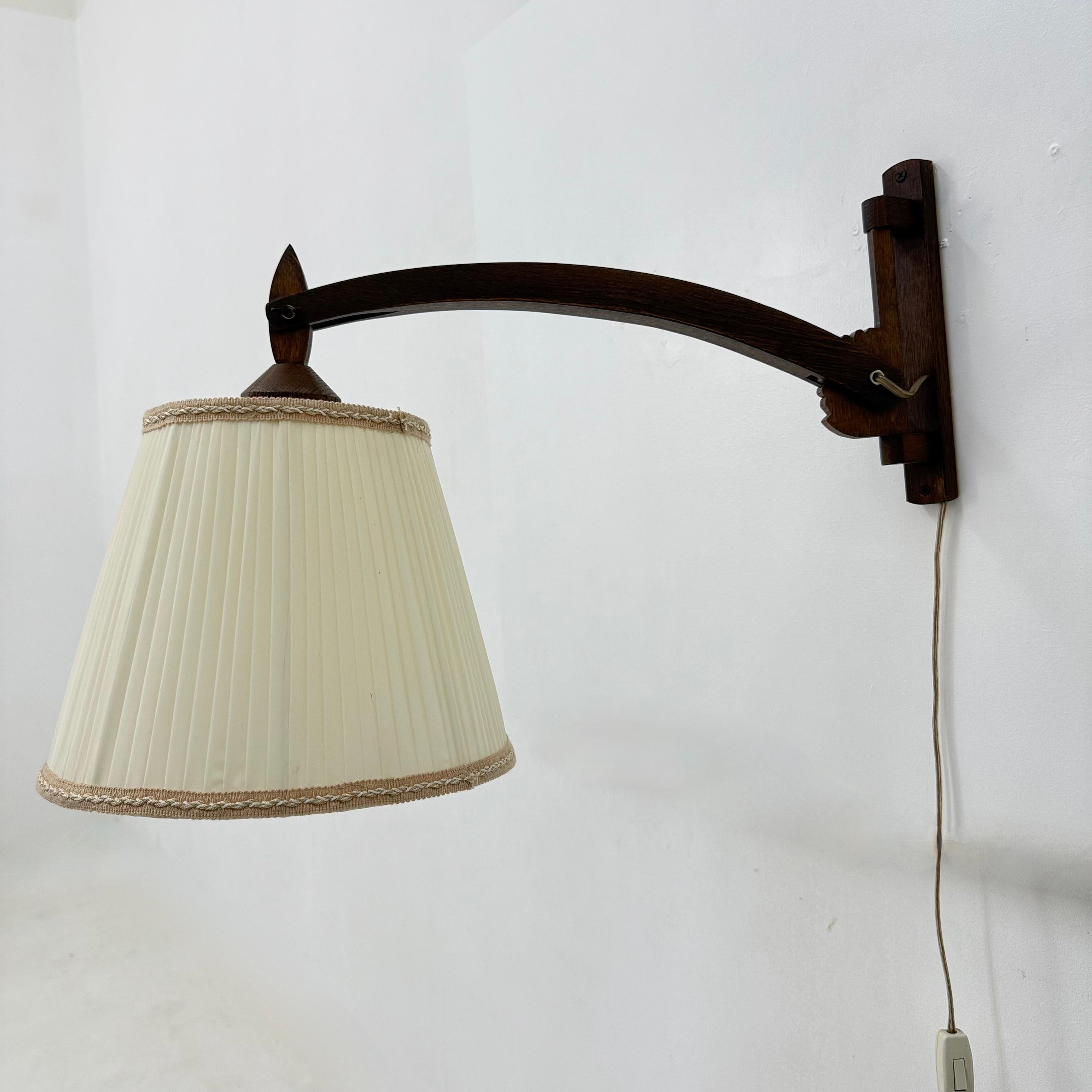 T.J.W Zweers lampe murale vintage en bois d'Oak Oak 1950s en vente 2