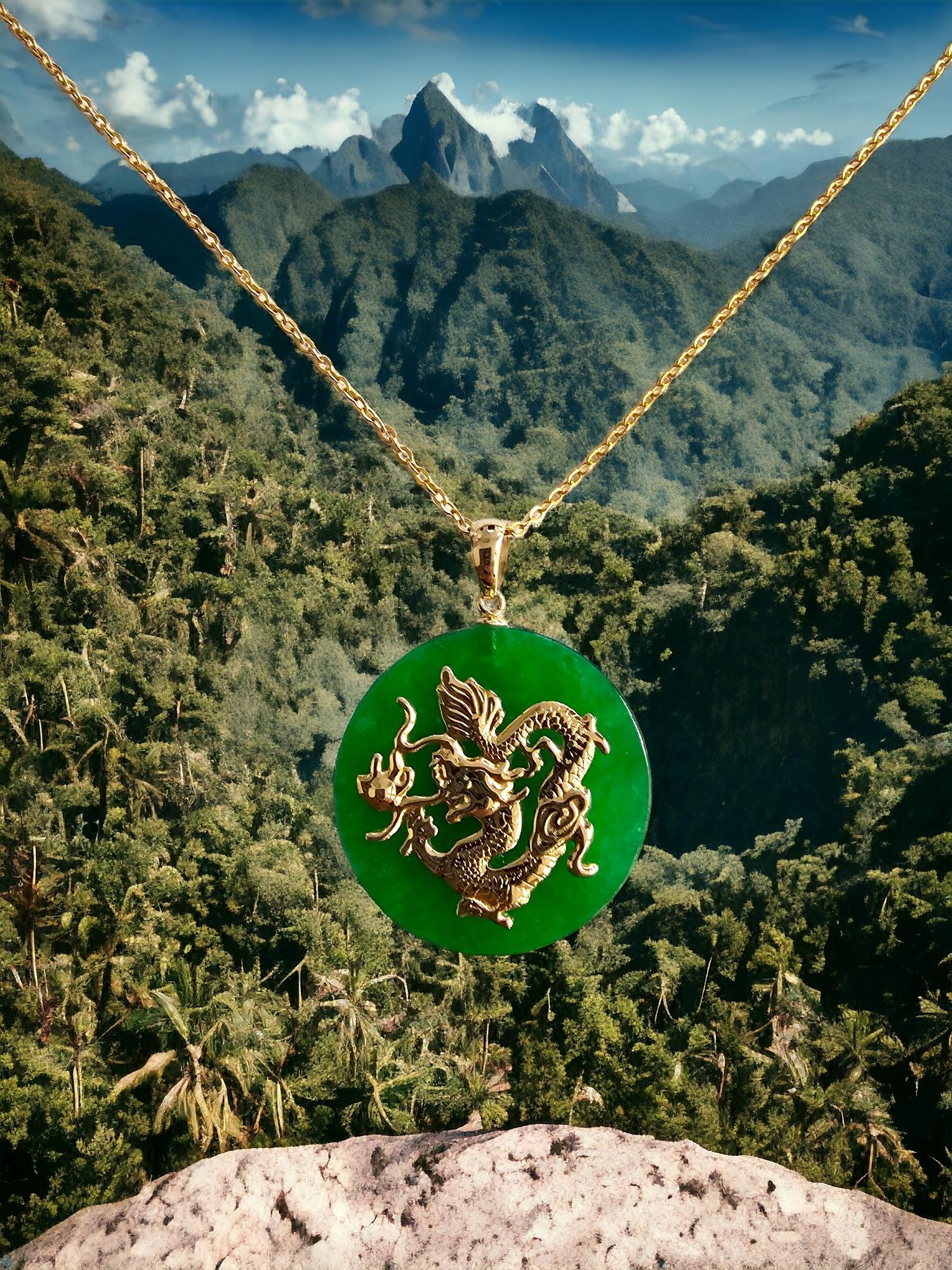 TKO Green Jade Dragon Pendant (with 14K Yellow Gold) 25mm Disc For Sale 1