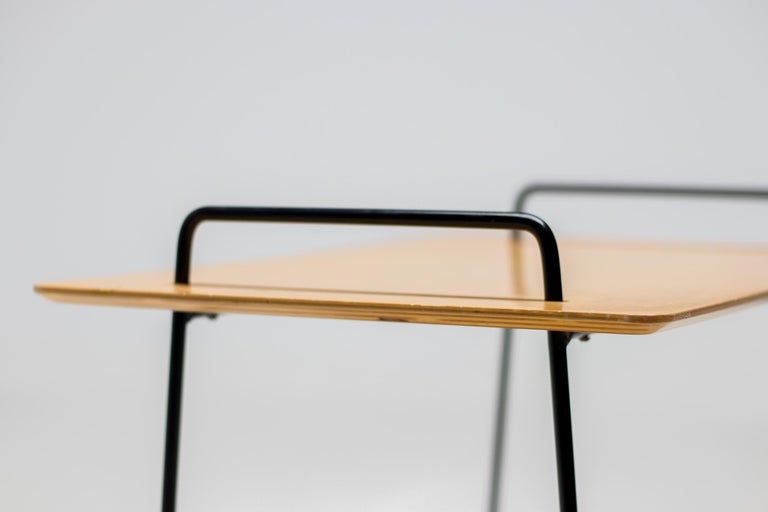 A closer look at Enameled Metal Minimalist Furniture