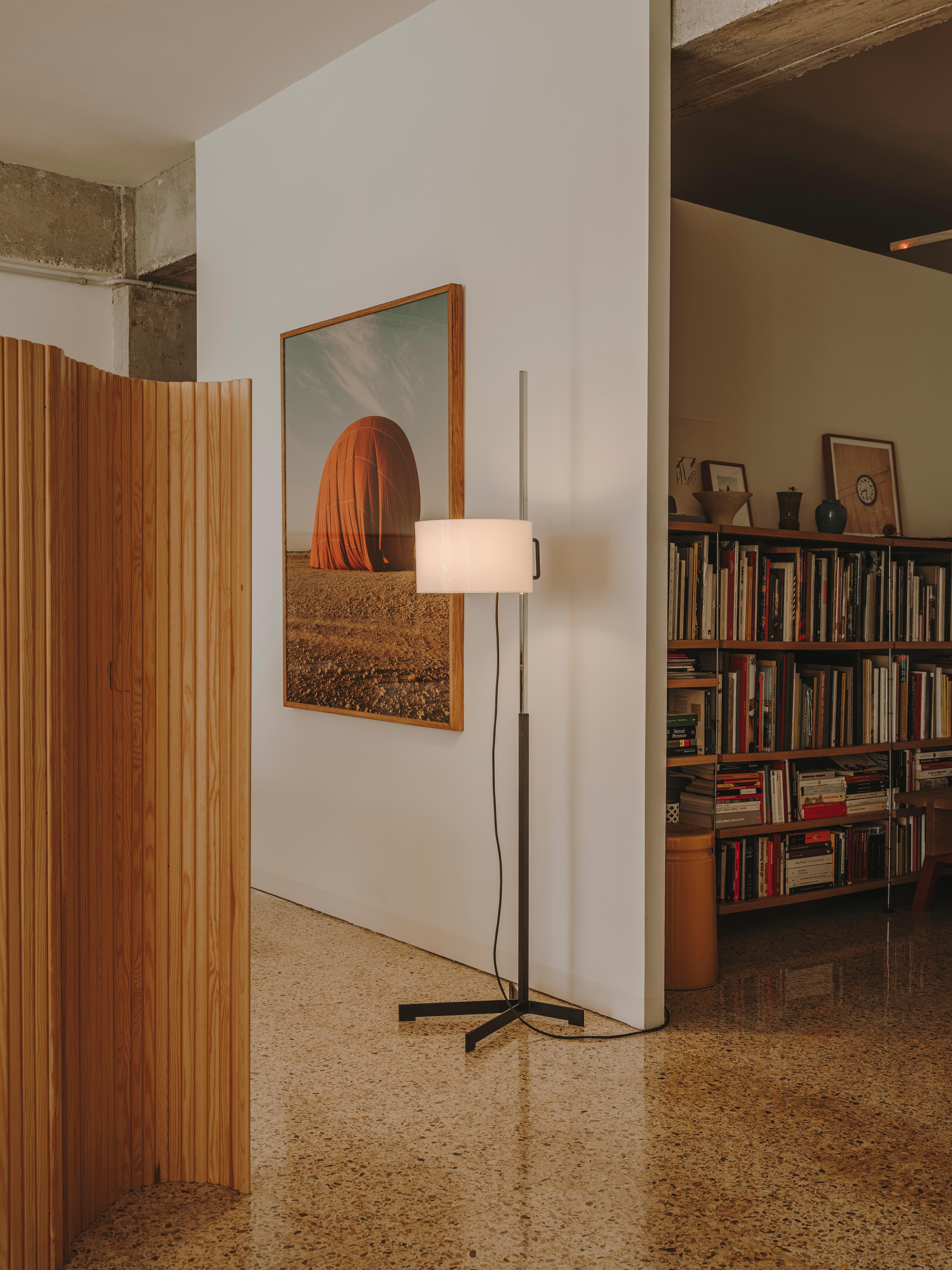 TMC Floor Lamp by Miguel Milá In New Condition For Sale In Geneve, CH