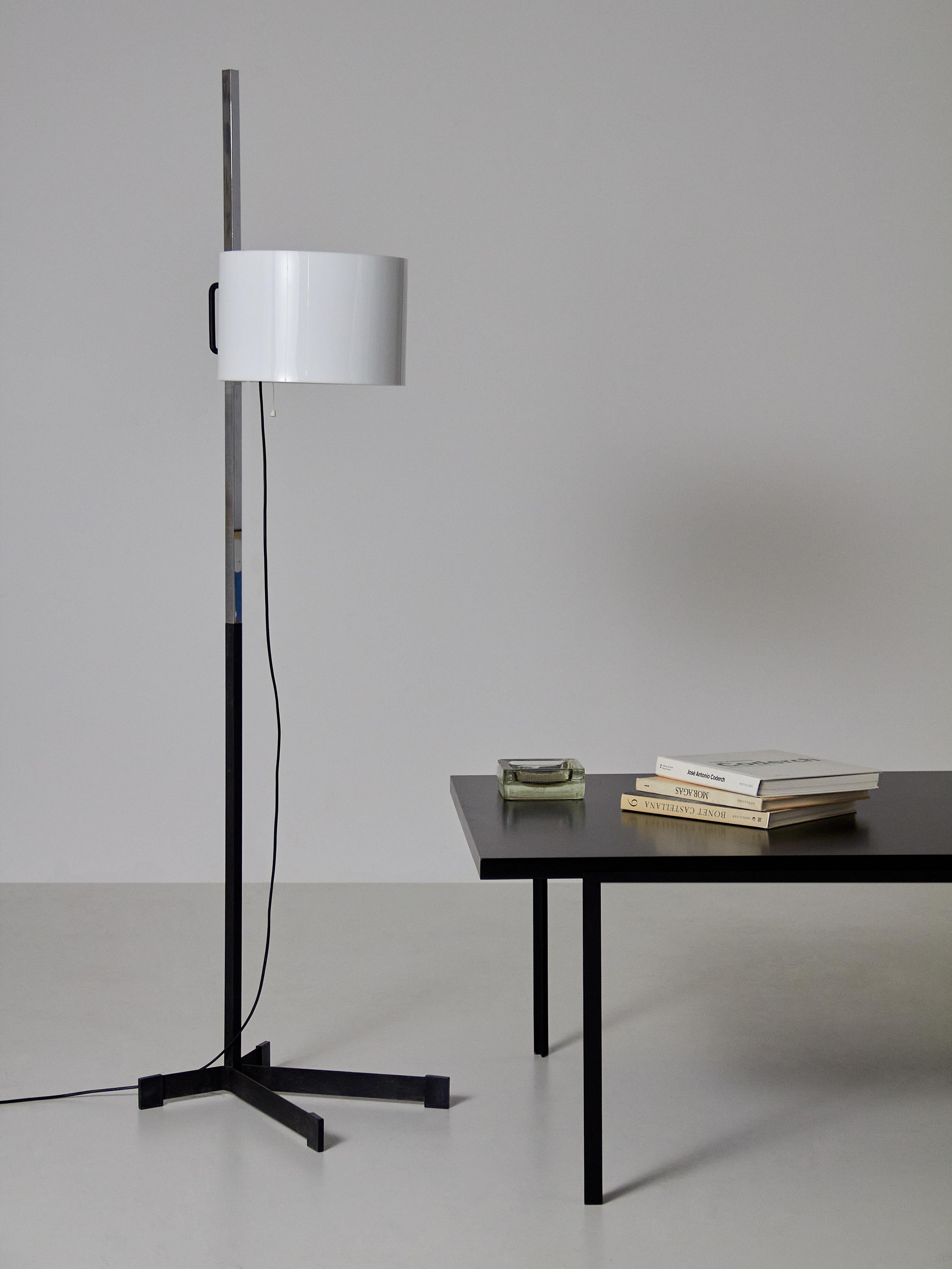 Moderne Lampadaire TMC en vente