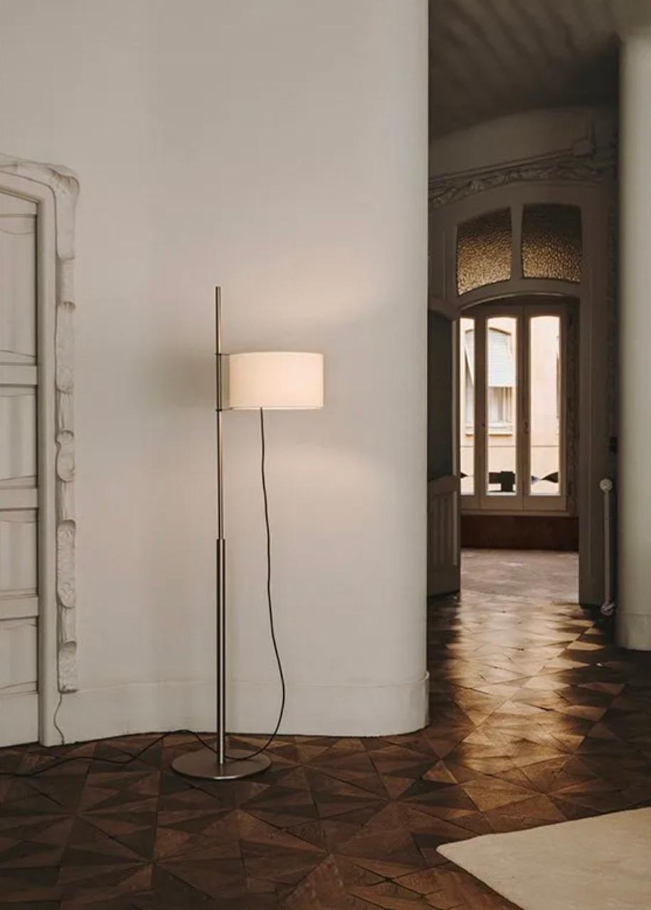 TMD Floor Lamp by Miguel Milá for Santa & Cole In New Condition For Sale In Los Angeles, CA