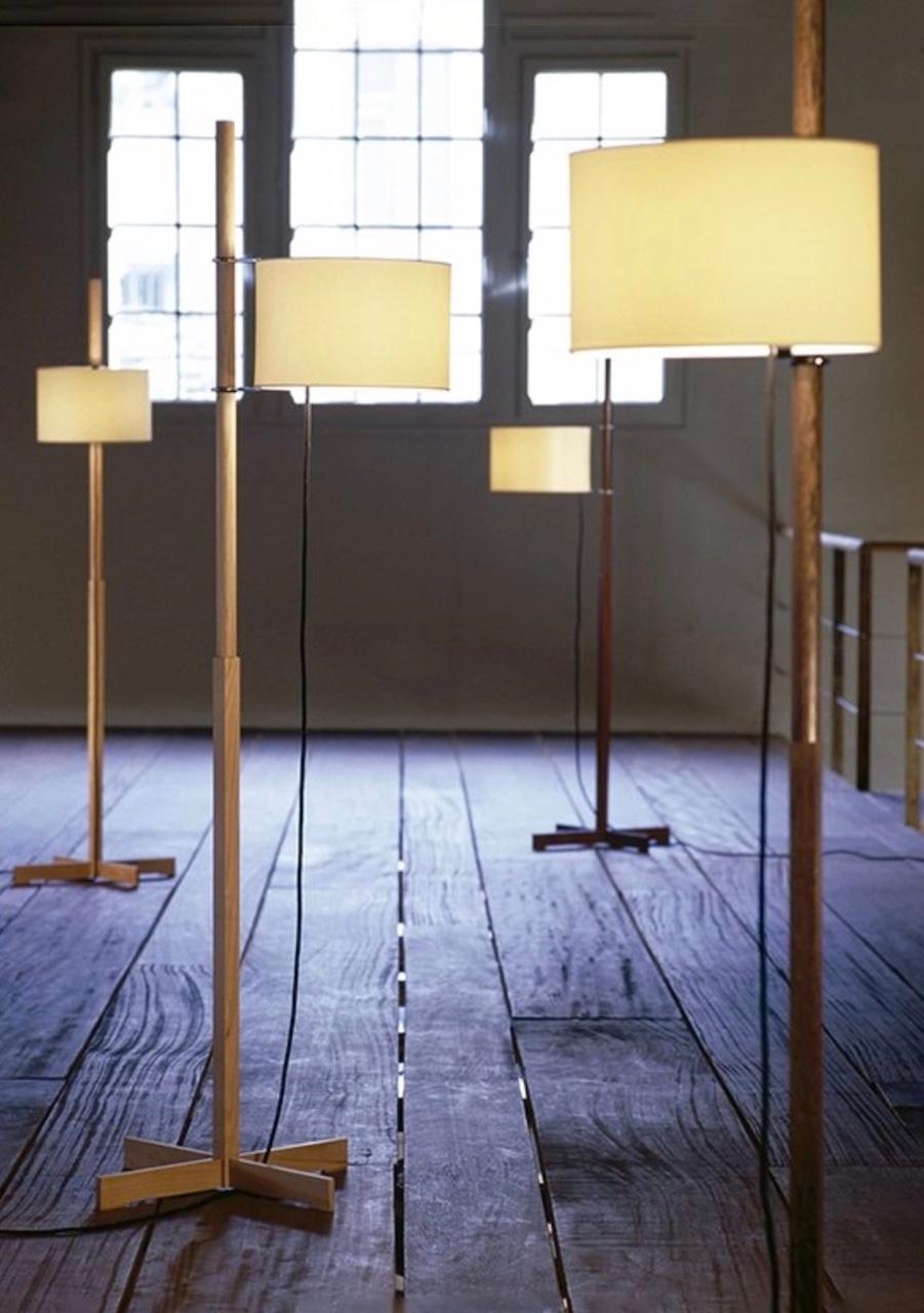 Contemporary TMM Floor Lamp by Miguel Milá for Santa & Cole For Sale