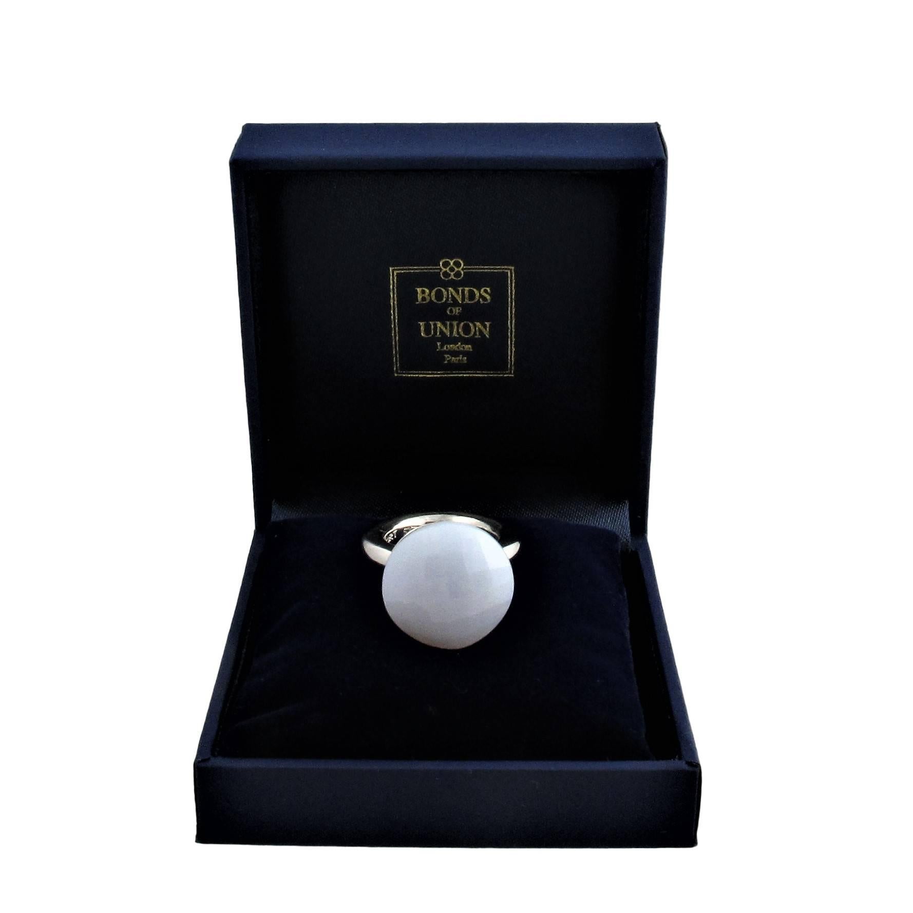 Round Cut White Gold-Plated Fashion Statement Ring to a Dream Planet Lavender Chalcedony For Sale