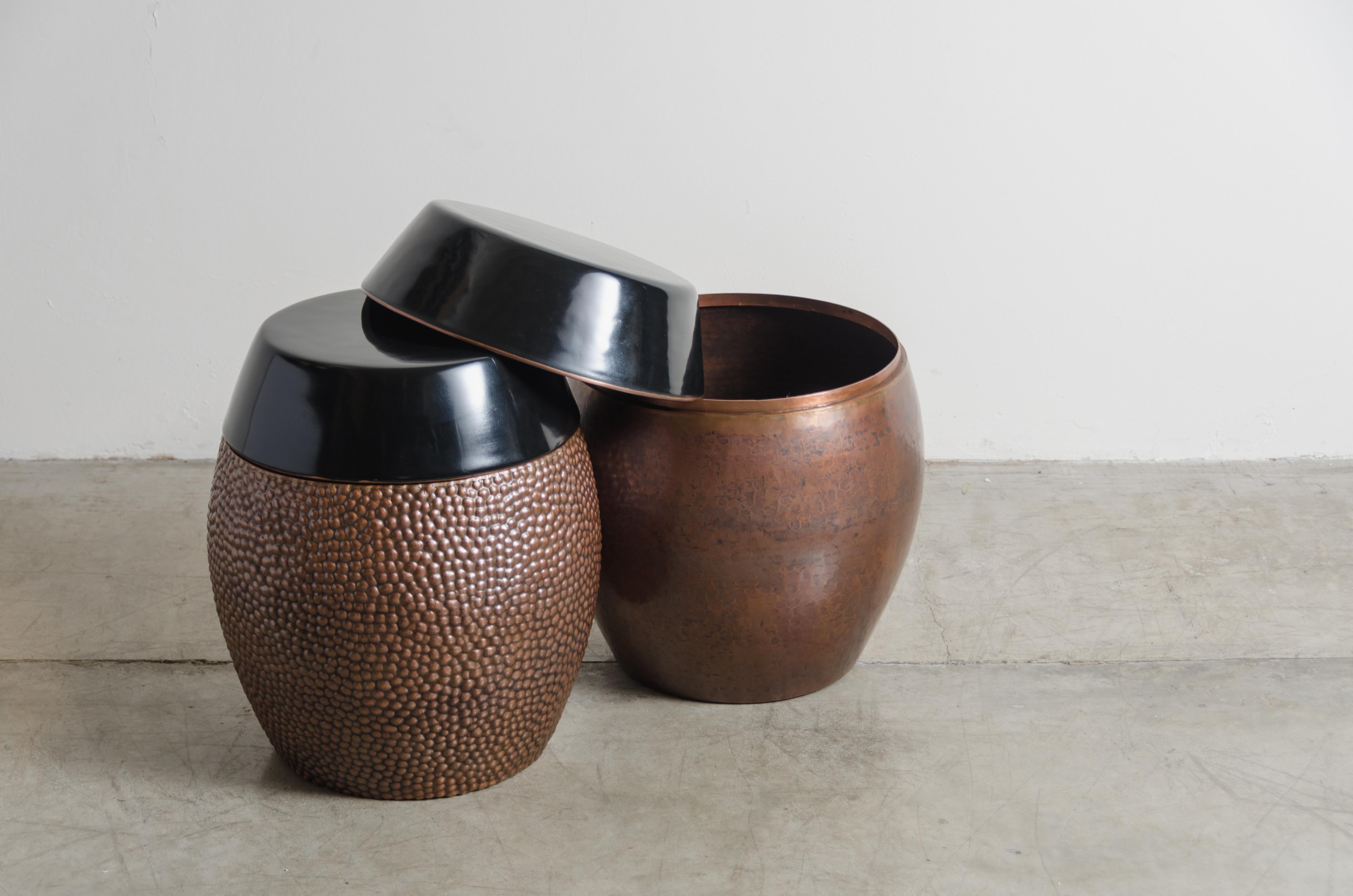 Contemporary Toad Skin Barrel Storage Drum Stool, Copper and Black Lacquer by Robert Kuo For Sale