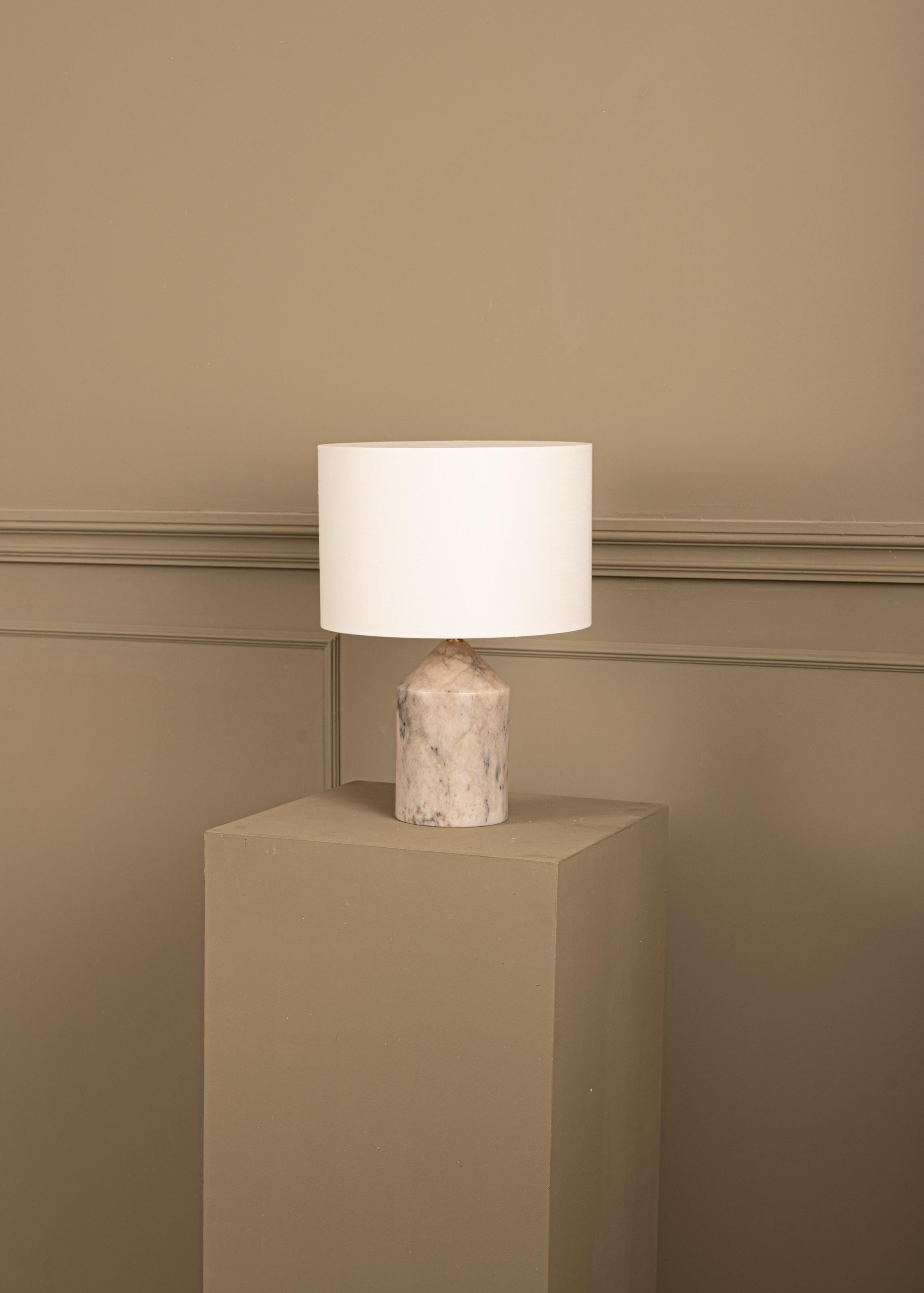 Tobacco Alabaster Josef Table Lamp by Simone & Marcel For Sale 1