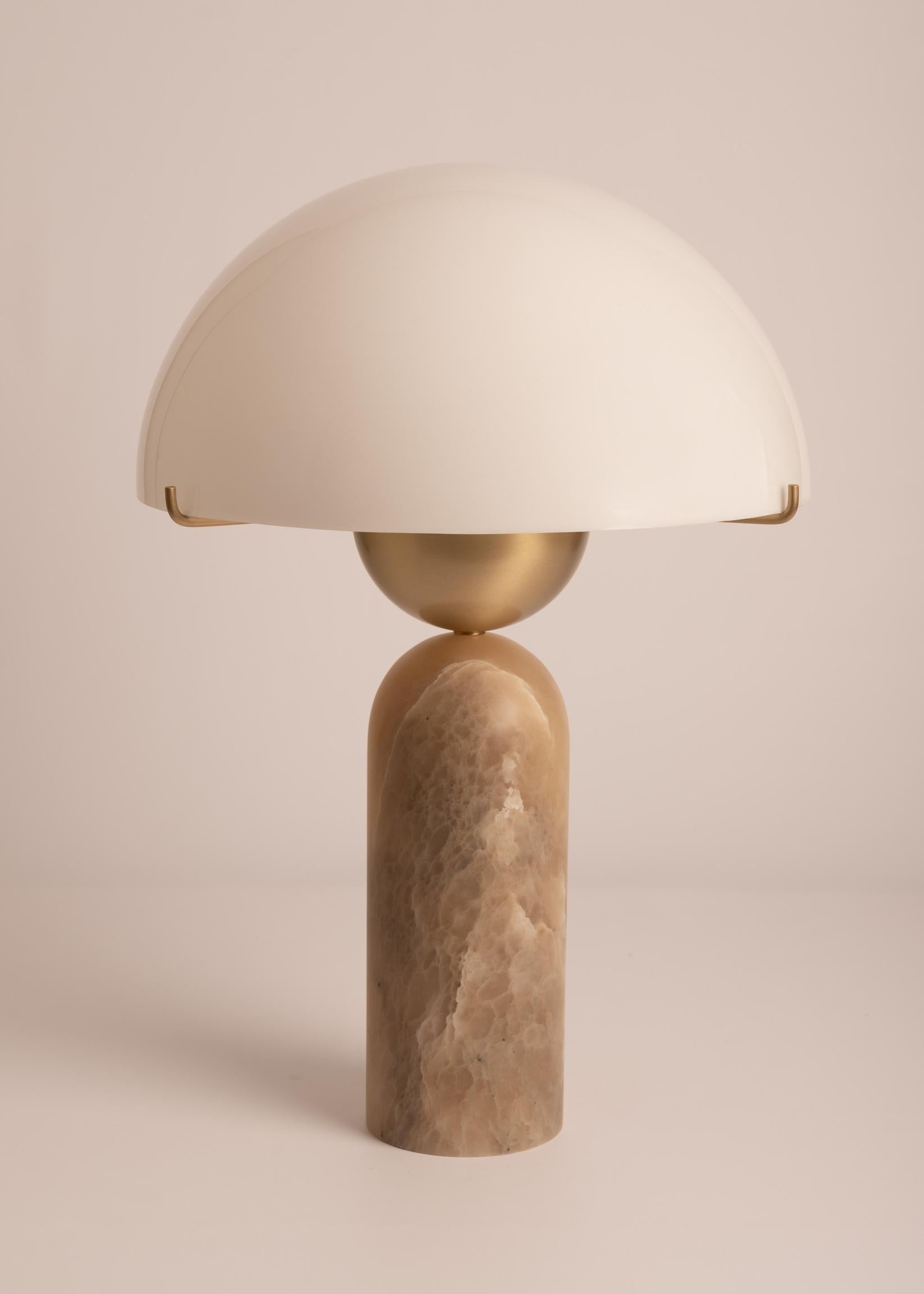 Spanish Tobacco Alabaster Peono Table Lamp by Simone & Marcel For Sale
