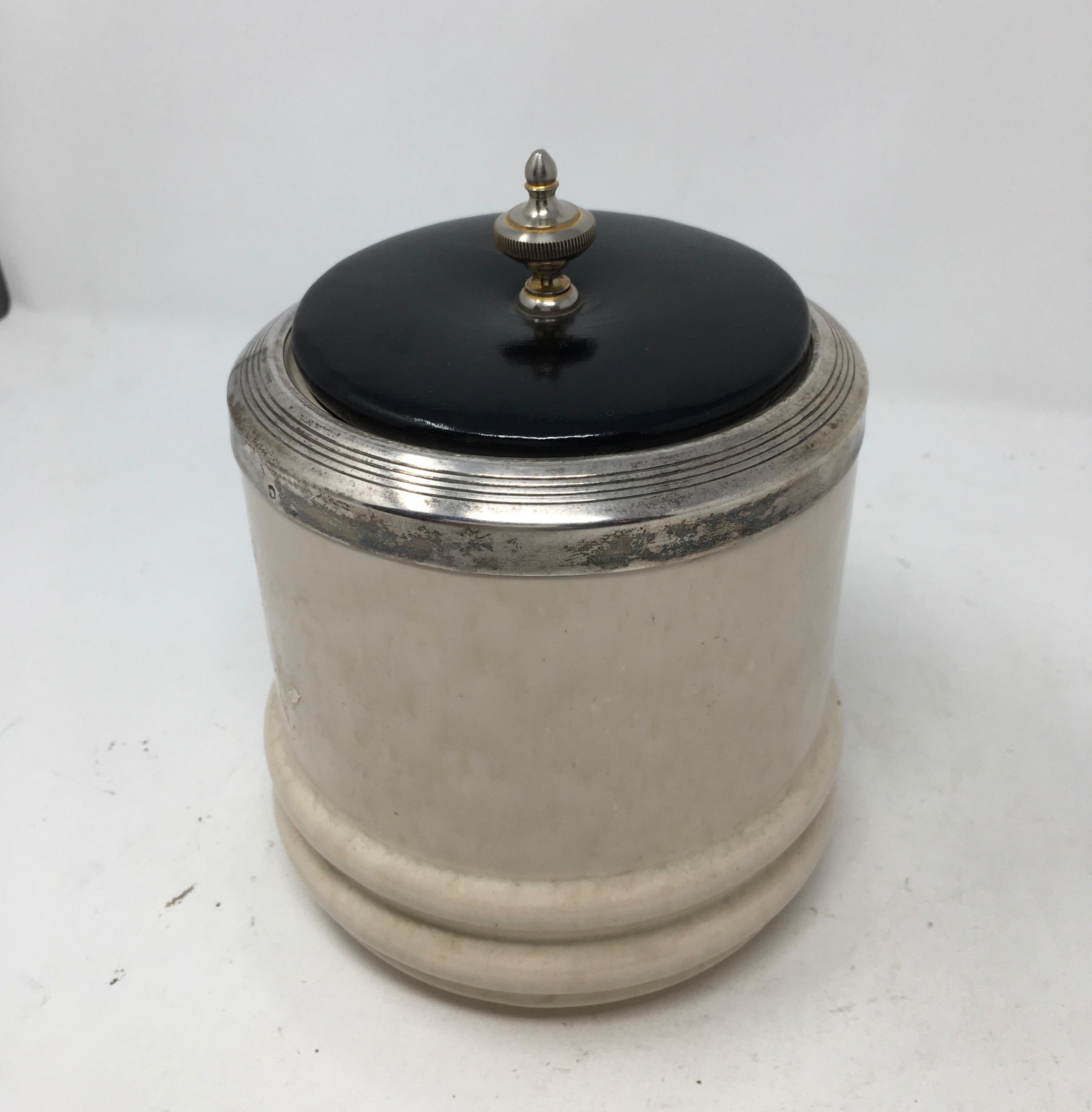 Tobacco Canister with Lid 1